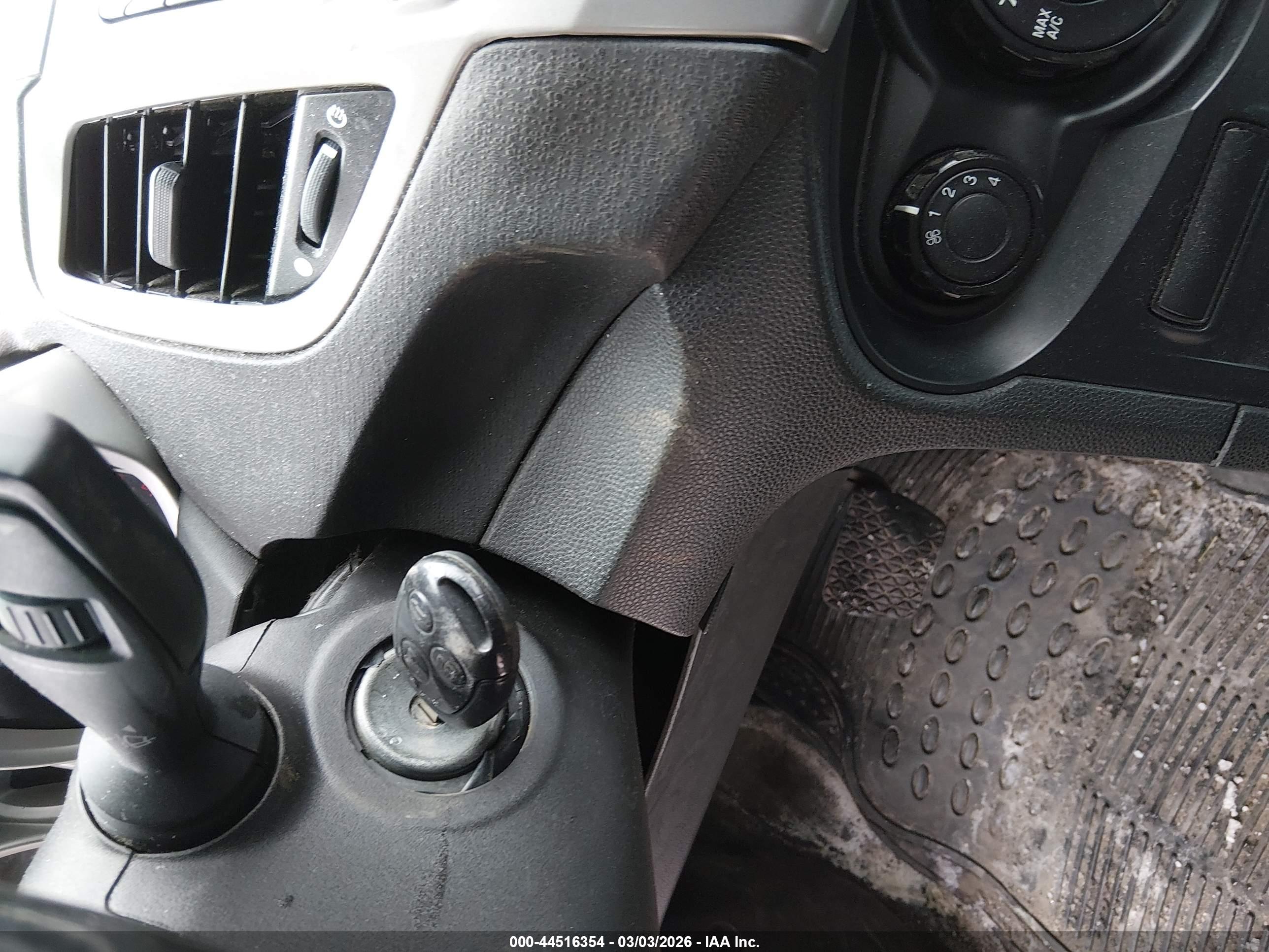 FORD FIESTA image 11