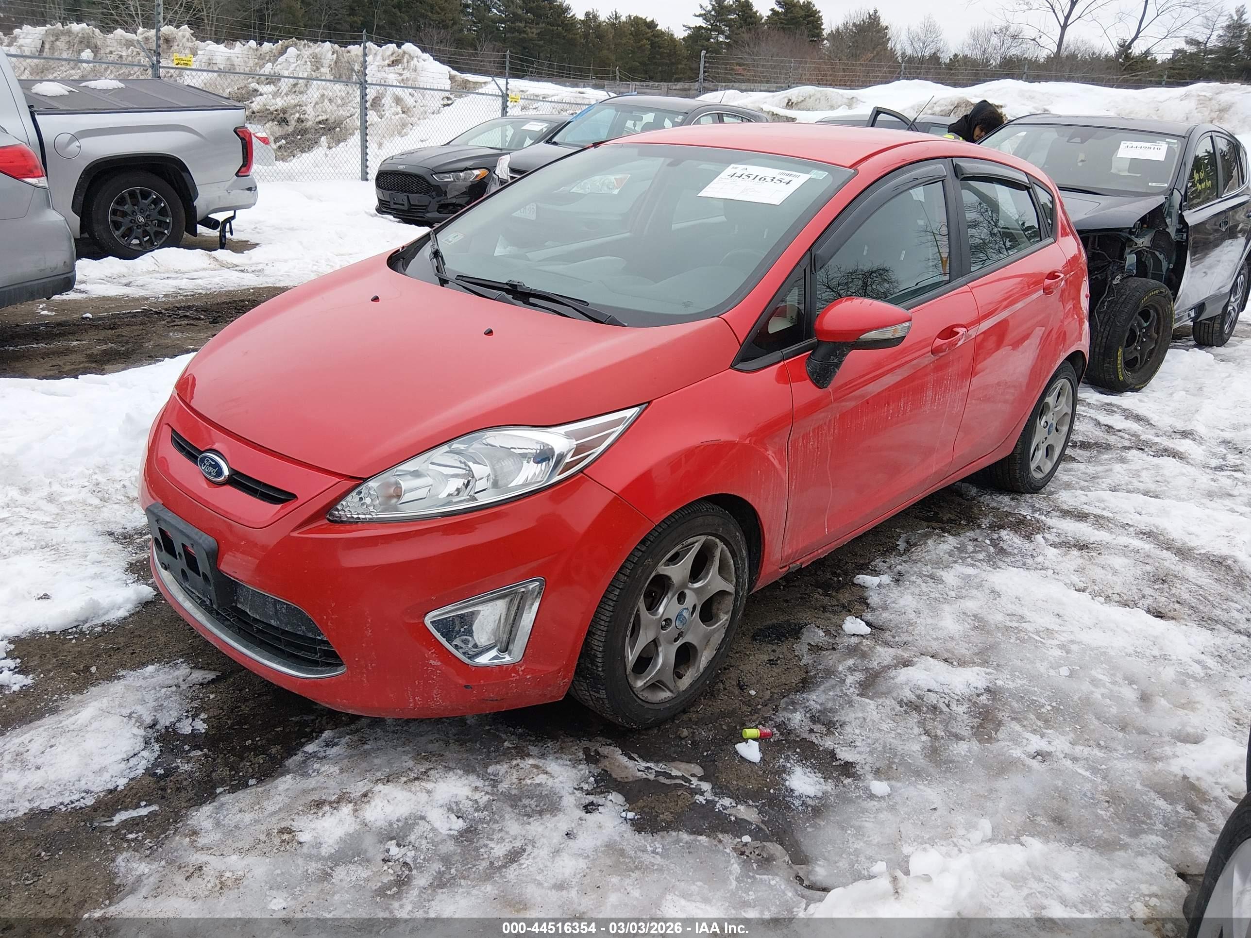 FORD FIESTA image 2