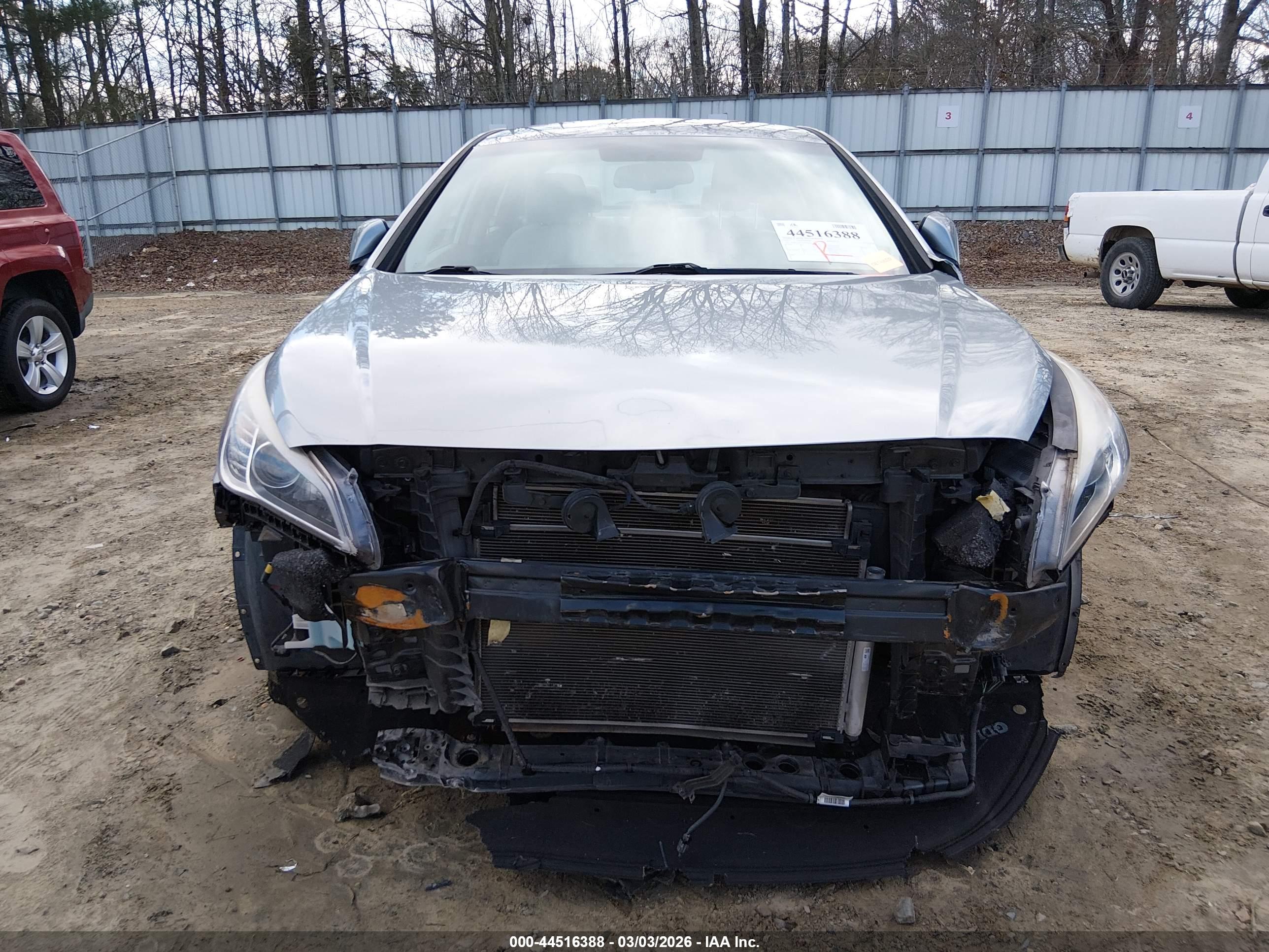 HYUNDAI SONATA image 6