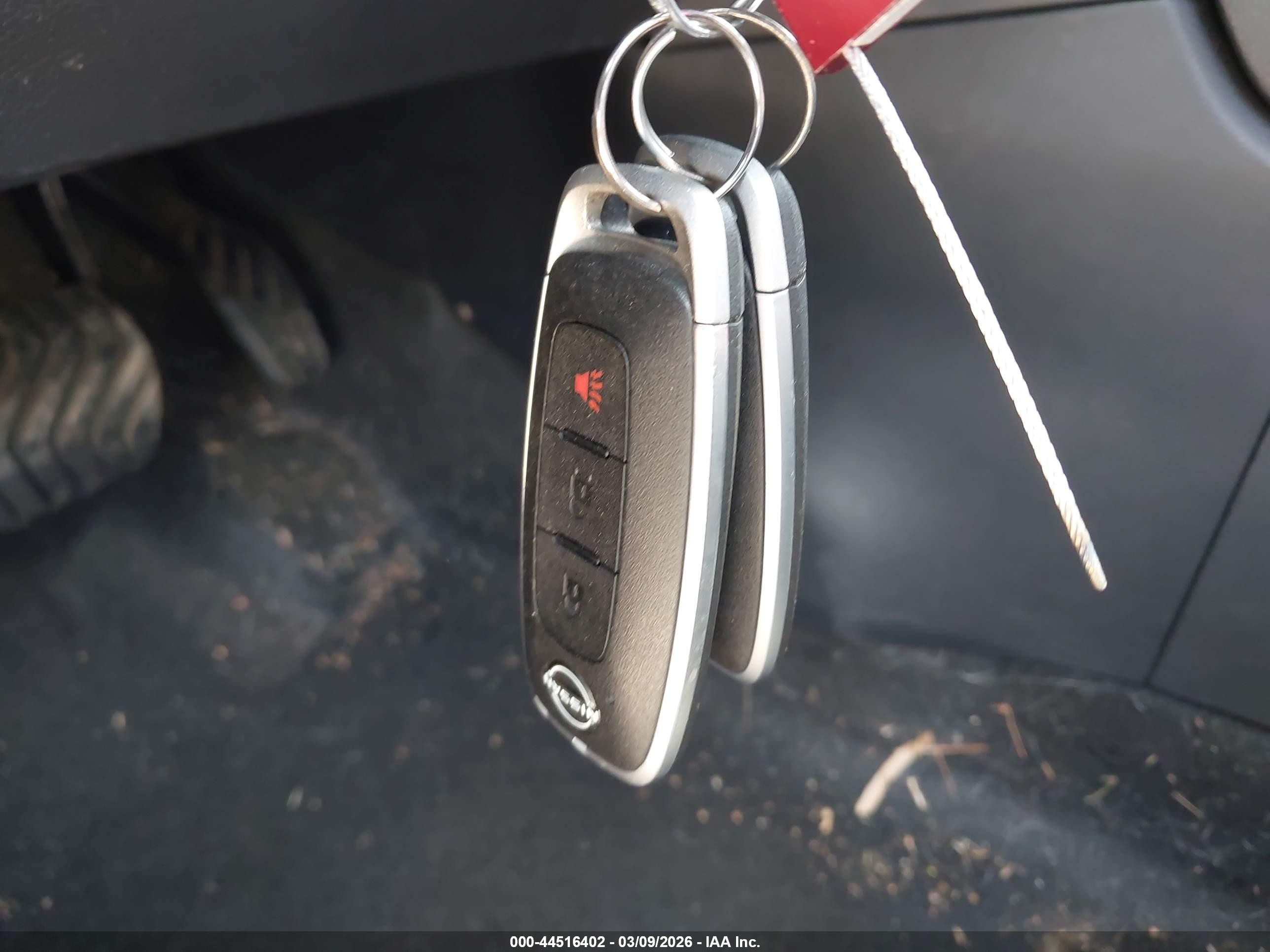 NISSAN KICKS image 11
