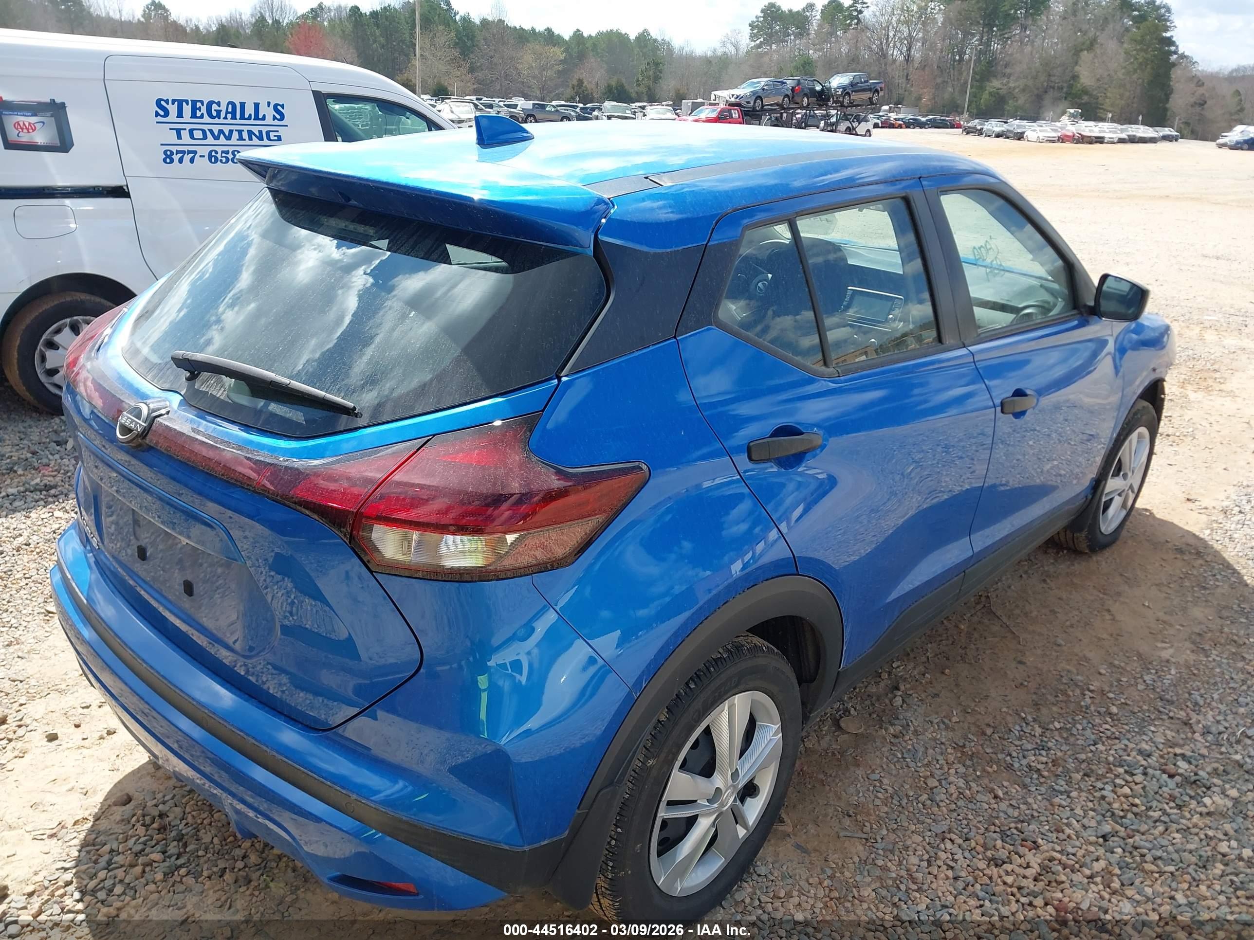 NISSAN KICKS image 4