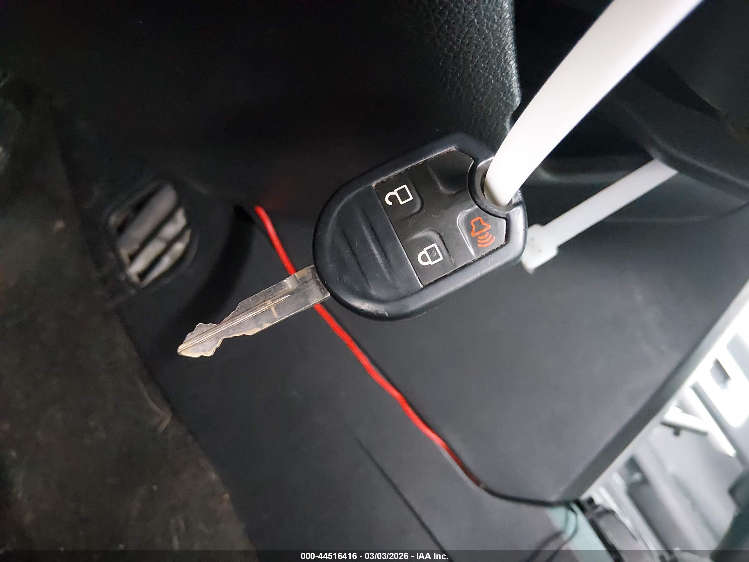 FORD EXPLORER image 11