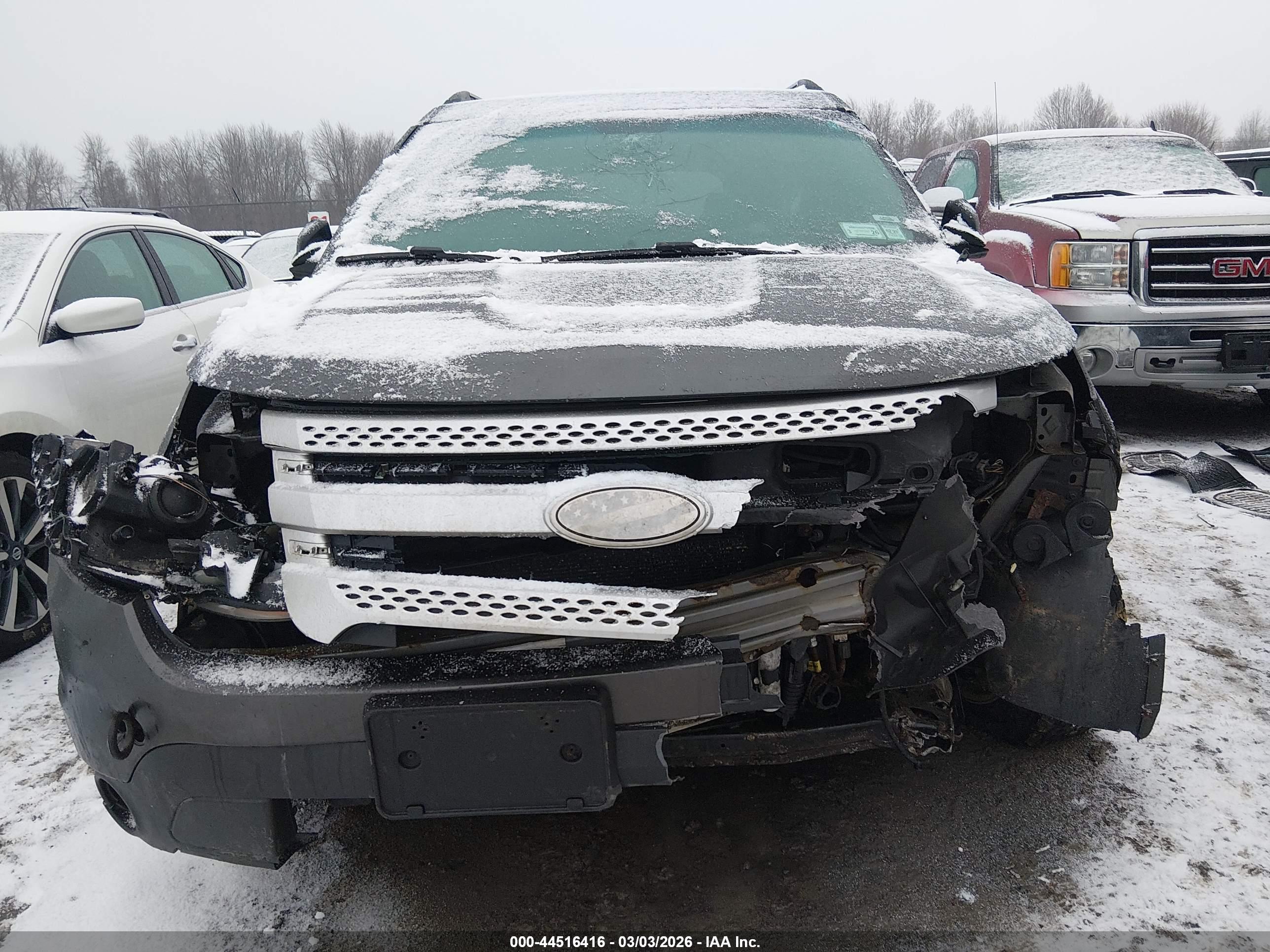 FORD EXPLORER image 6