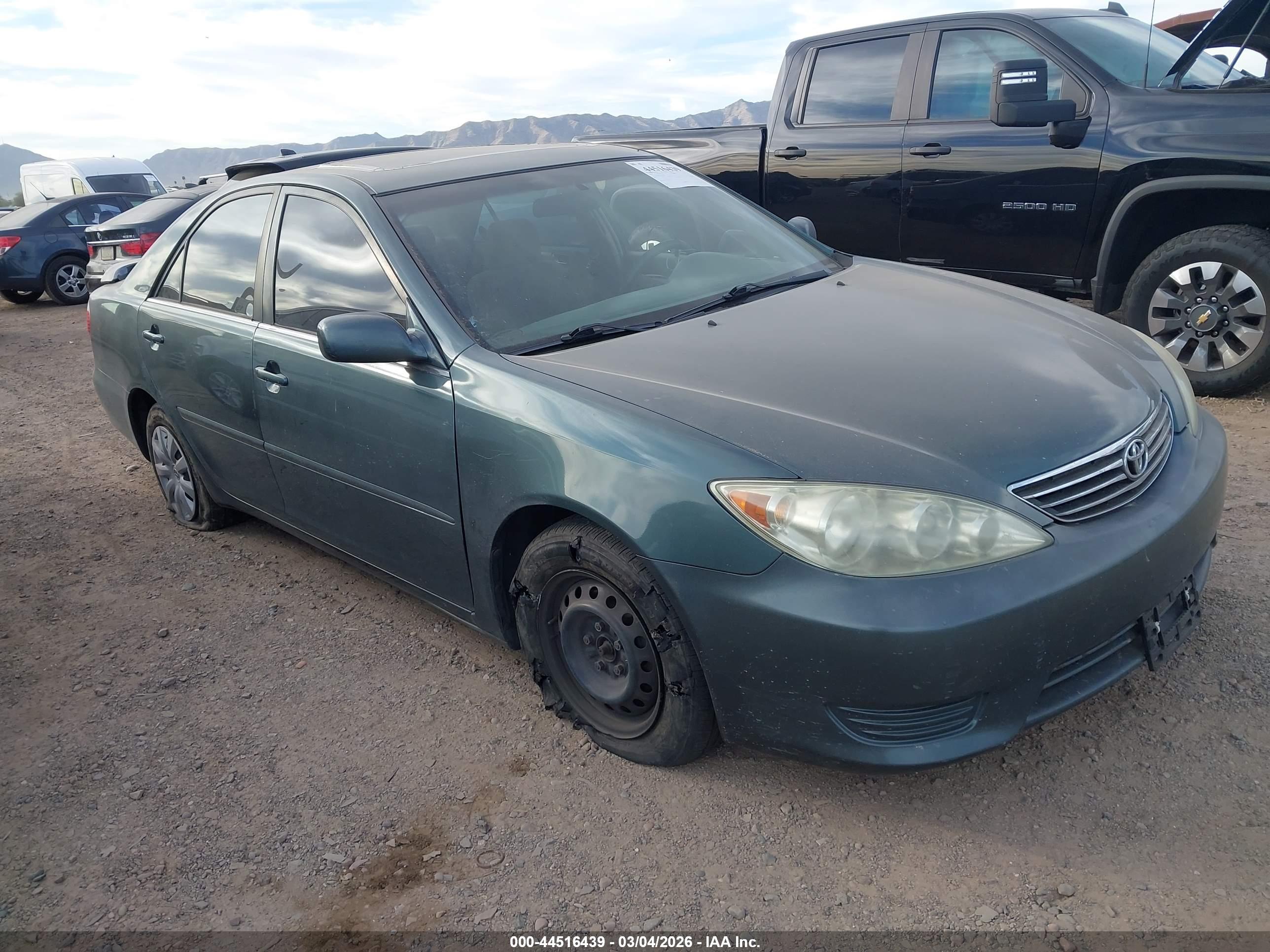 TOYOTA CAMRY image 6