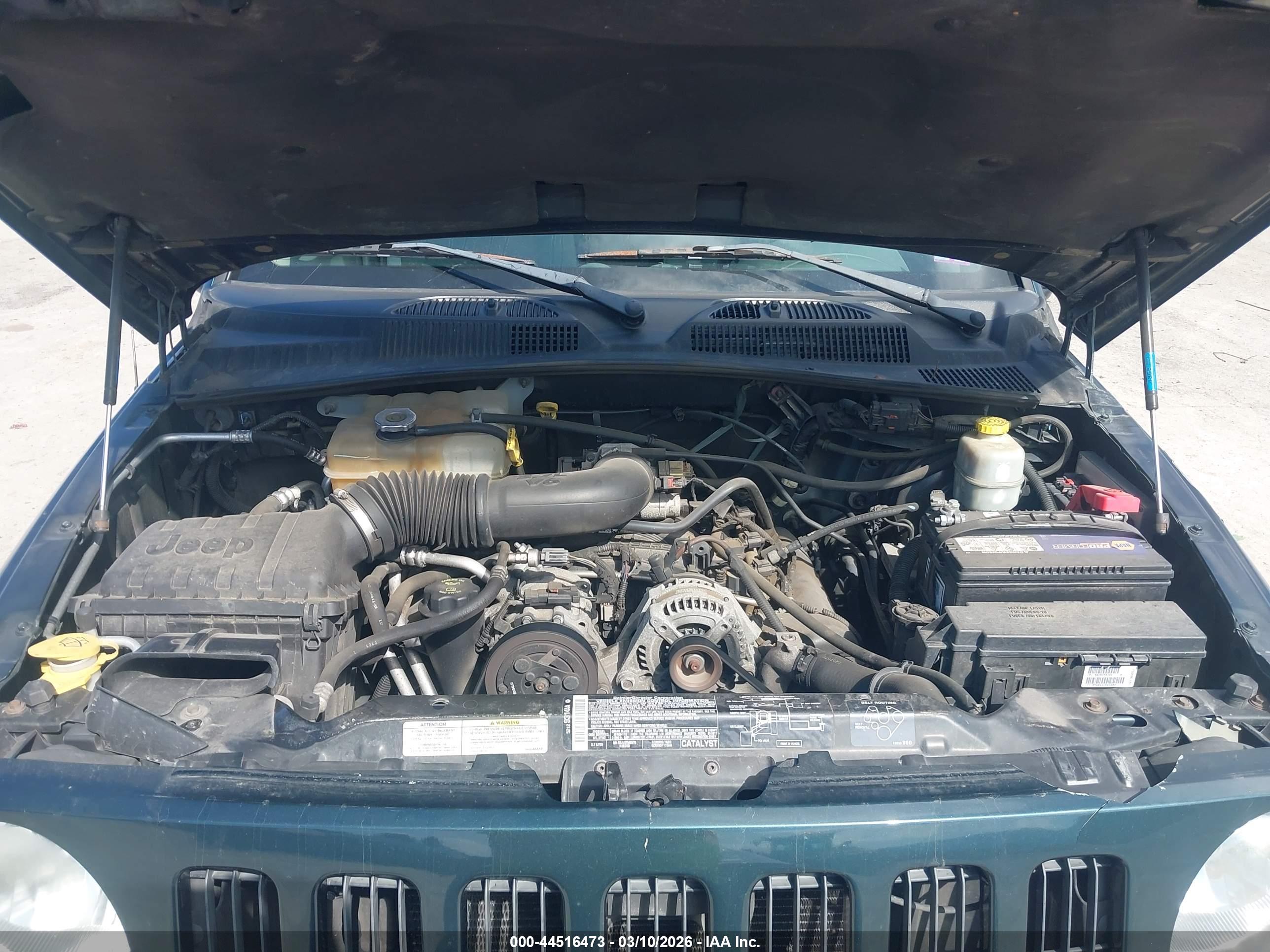 JEEP LIBERTY image 10