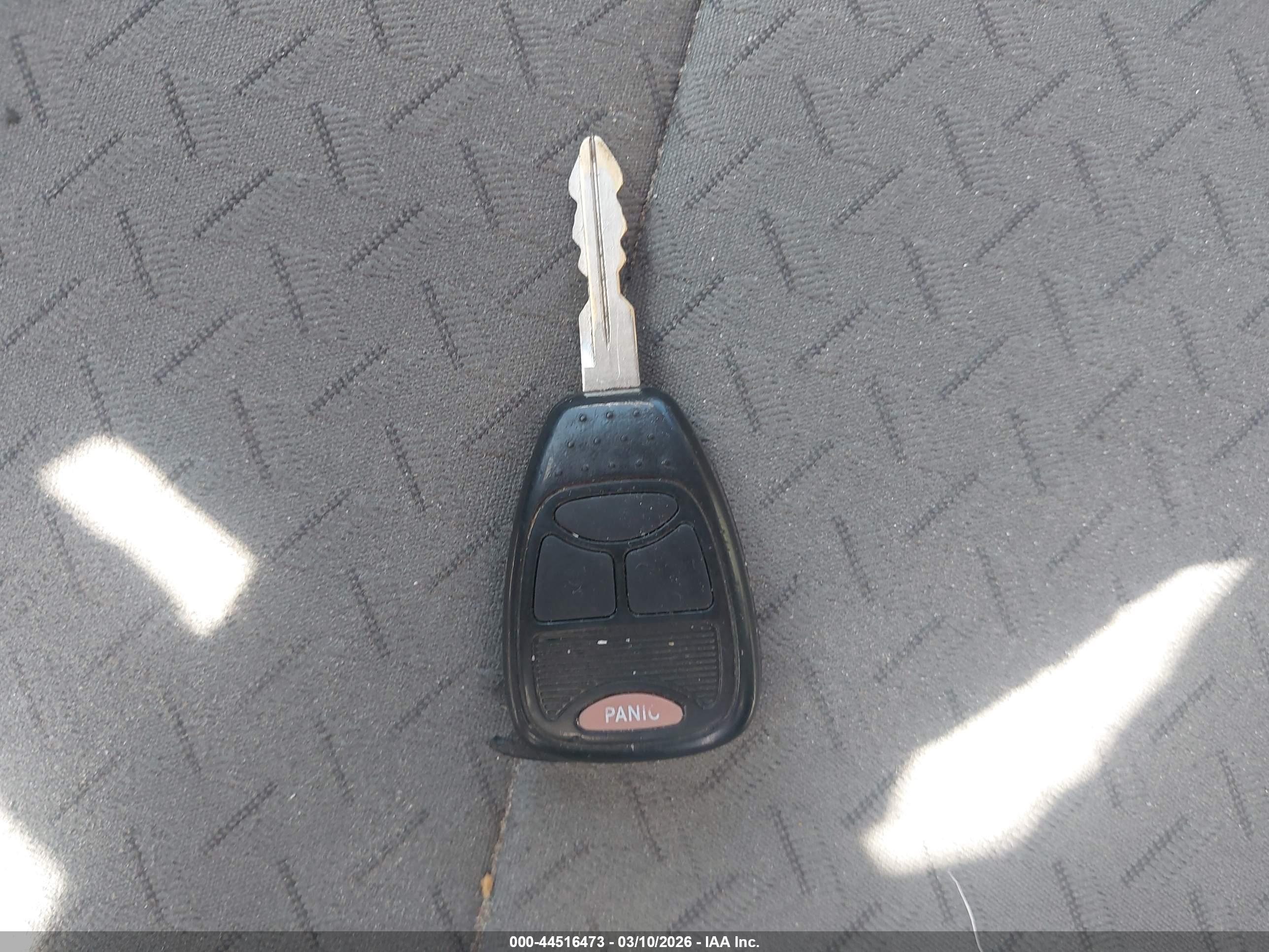 JEEP LIBERTY image 11