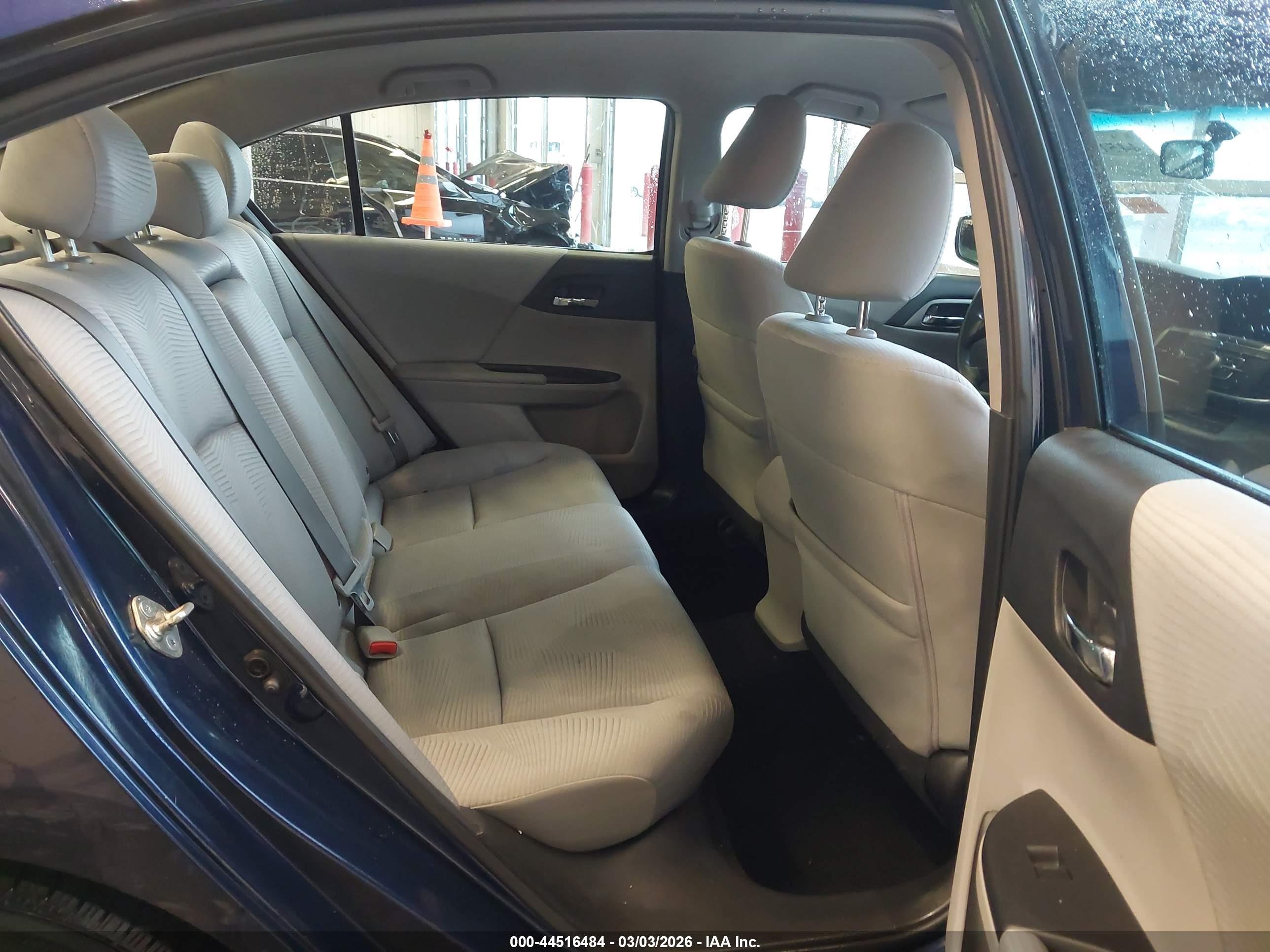 HONDA ACCORD image 8