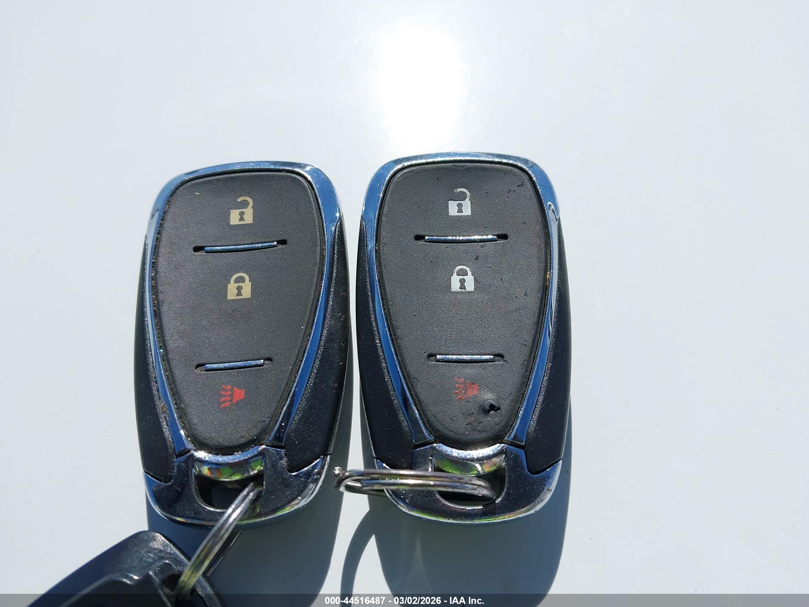 CHEVROLET EQUINOX image 11