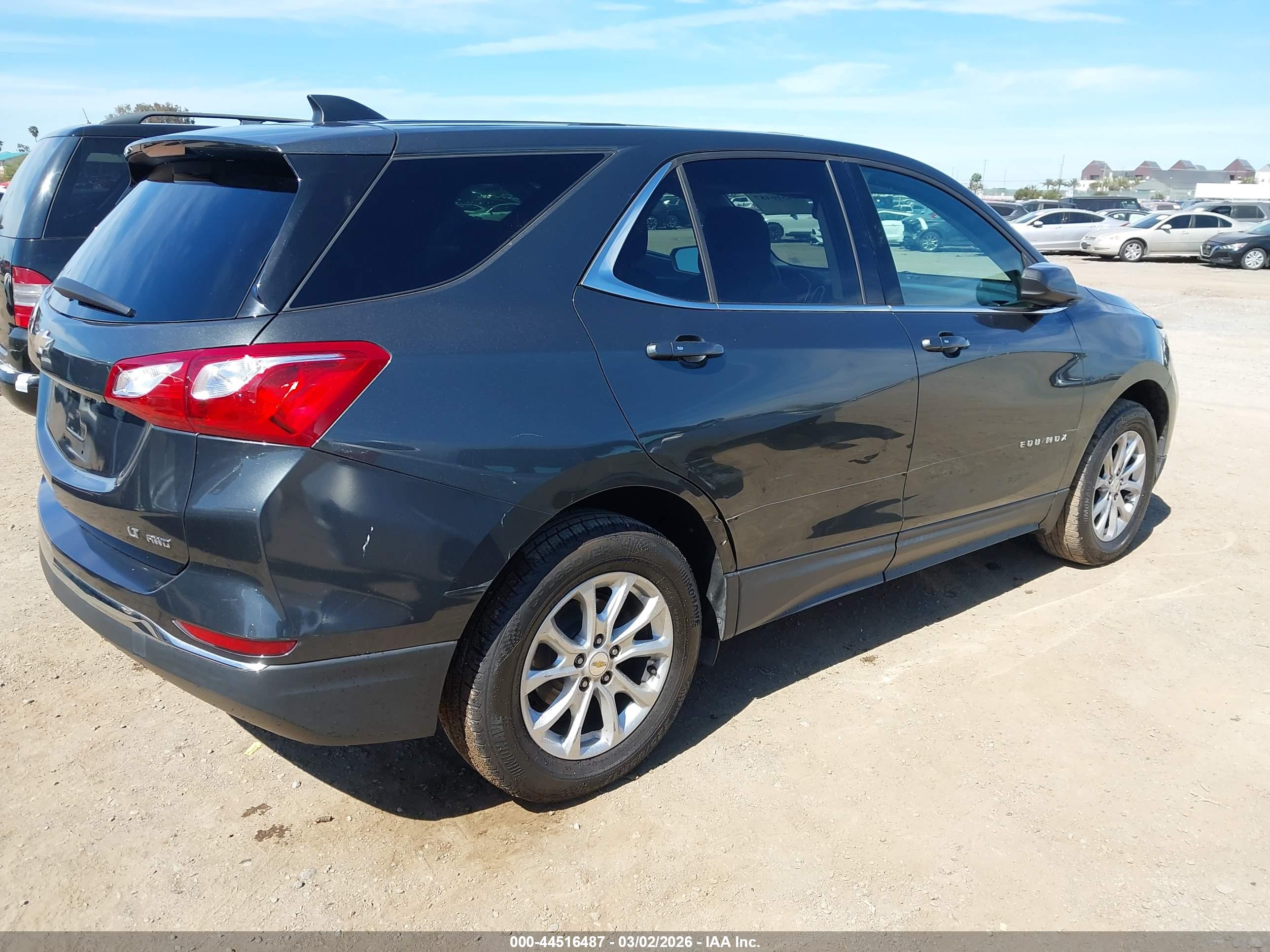 CHEVROLET EQUINOX image 4