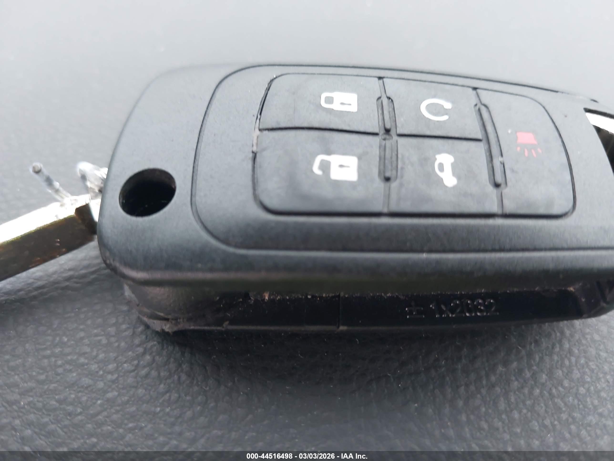 CHEVROLET EQUINOX image 11