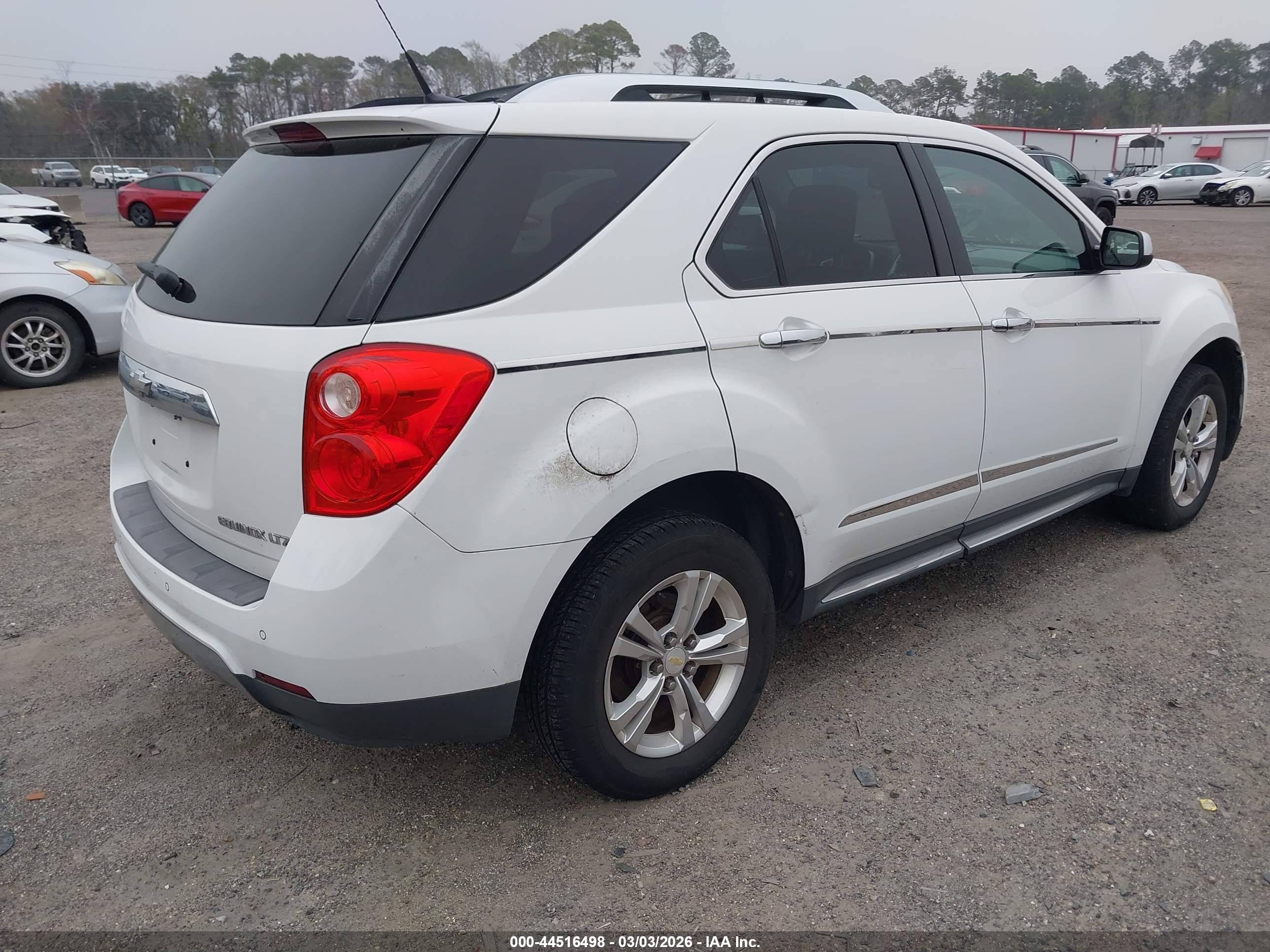 CHEVROLET EQUINOX image 4