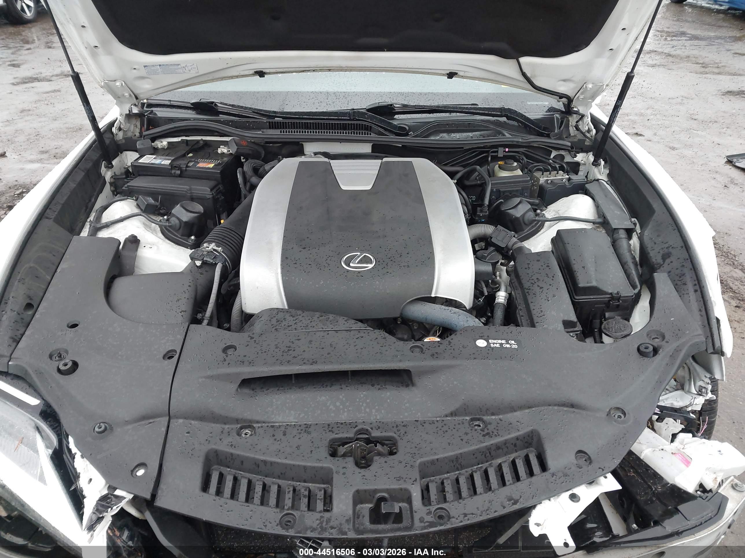 LEXUS RC image 10