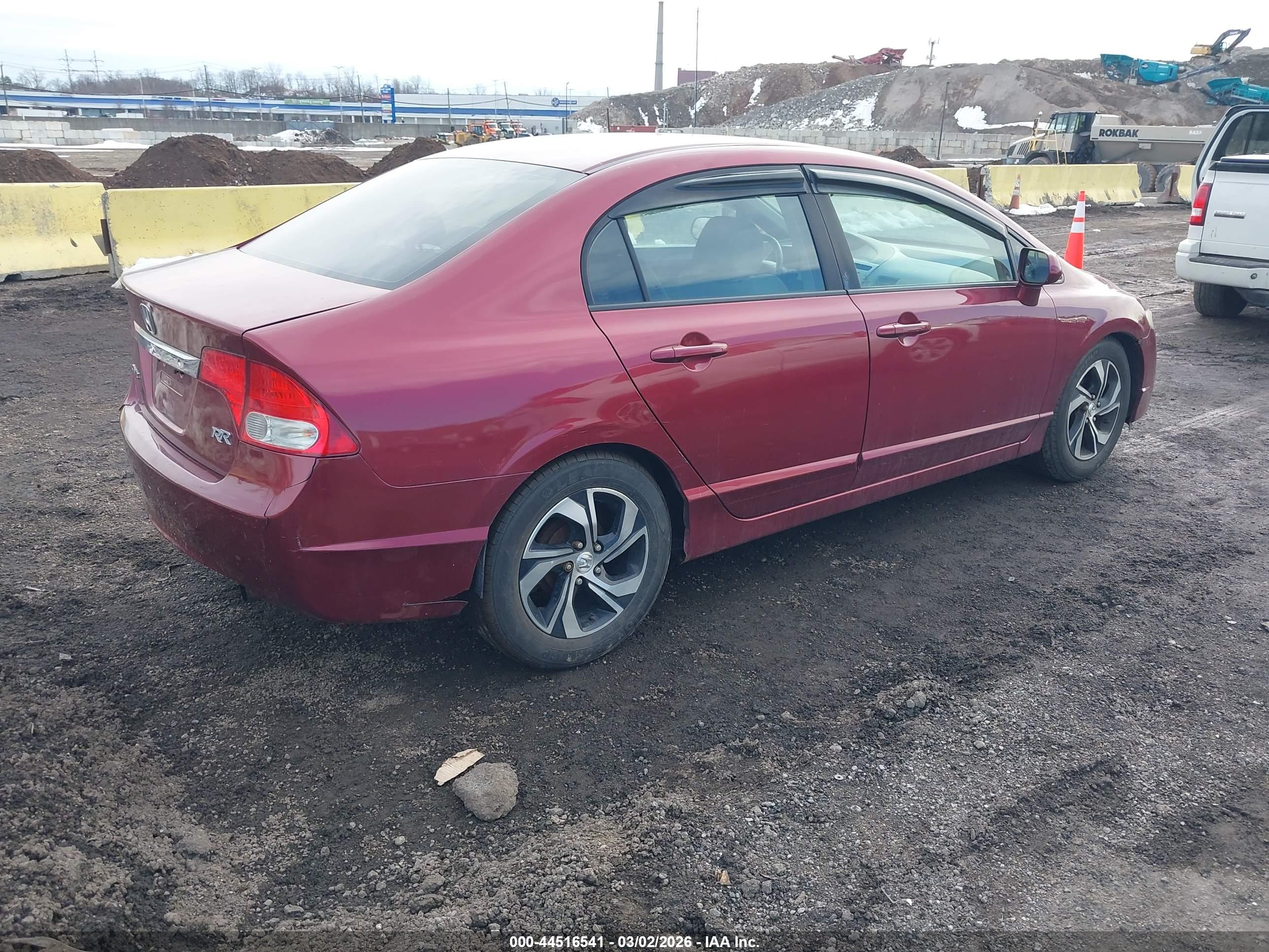 HONDA CIVIC image 4