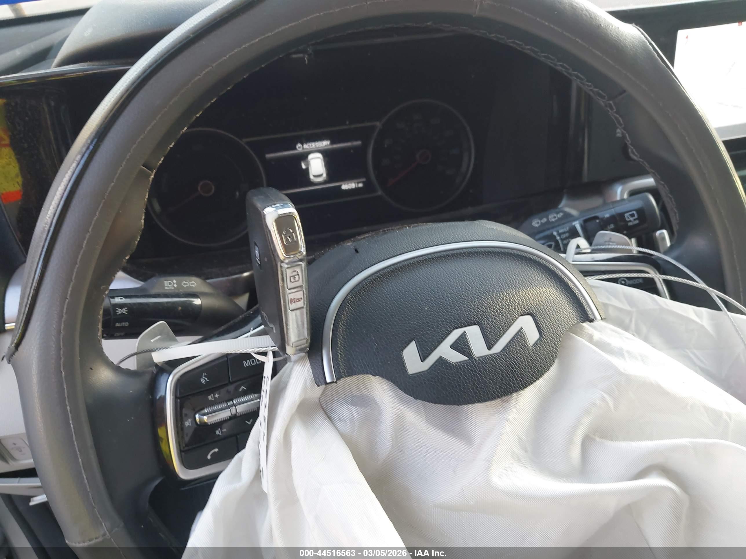 KIA SORENTO image 11