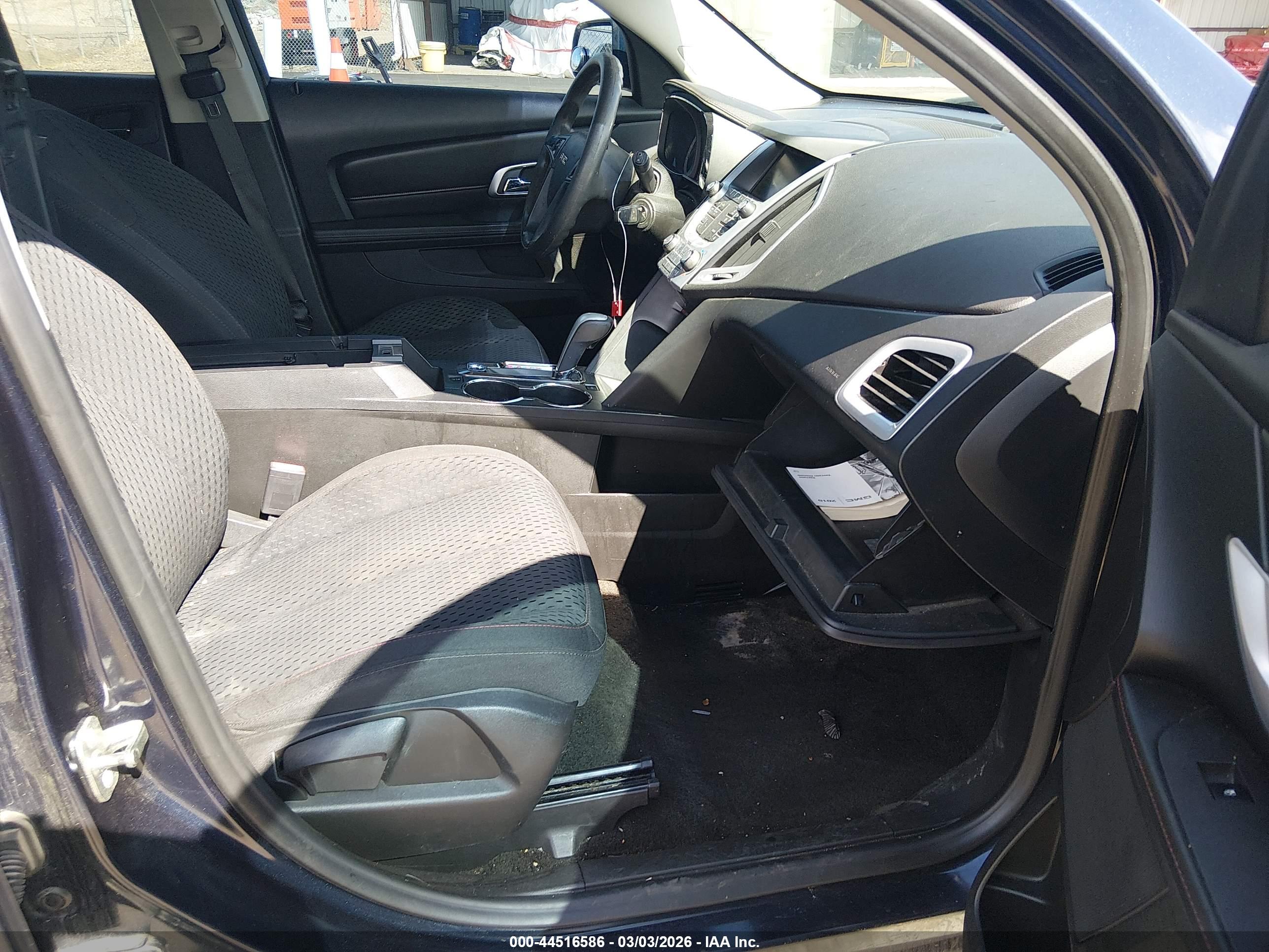 GMC TERRAIN image 5