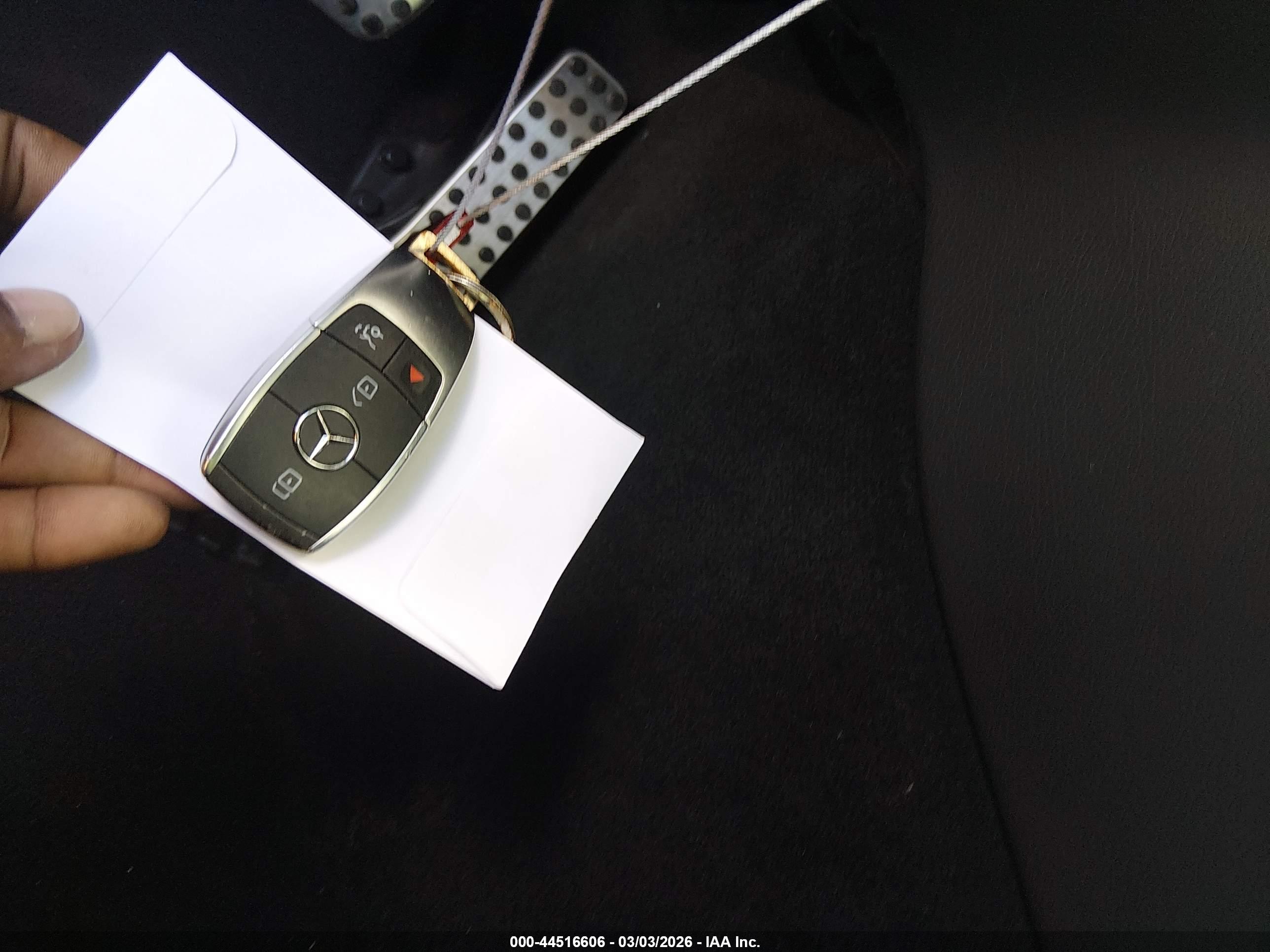 MERCEDES-BENZ C image 11