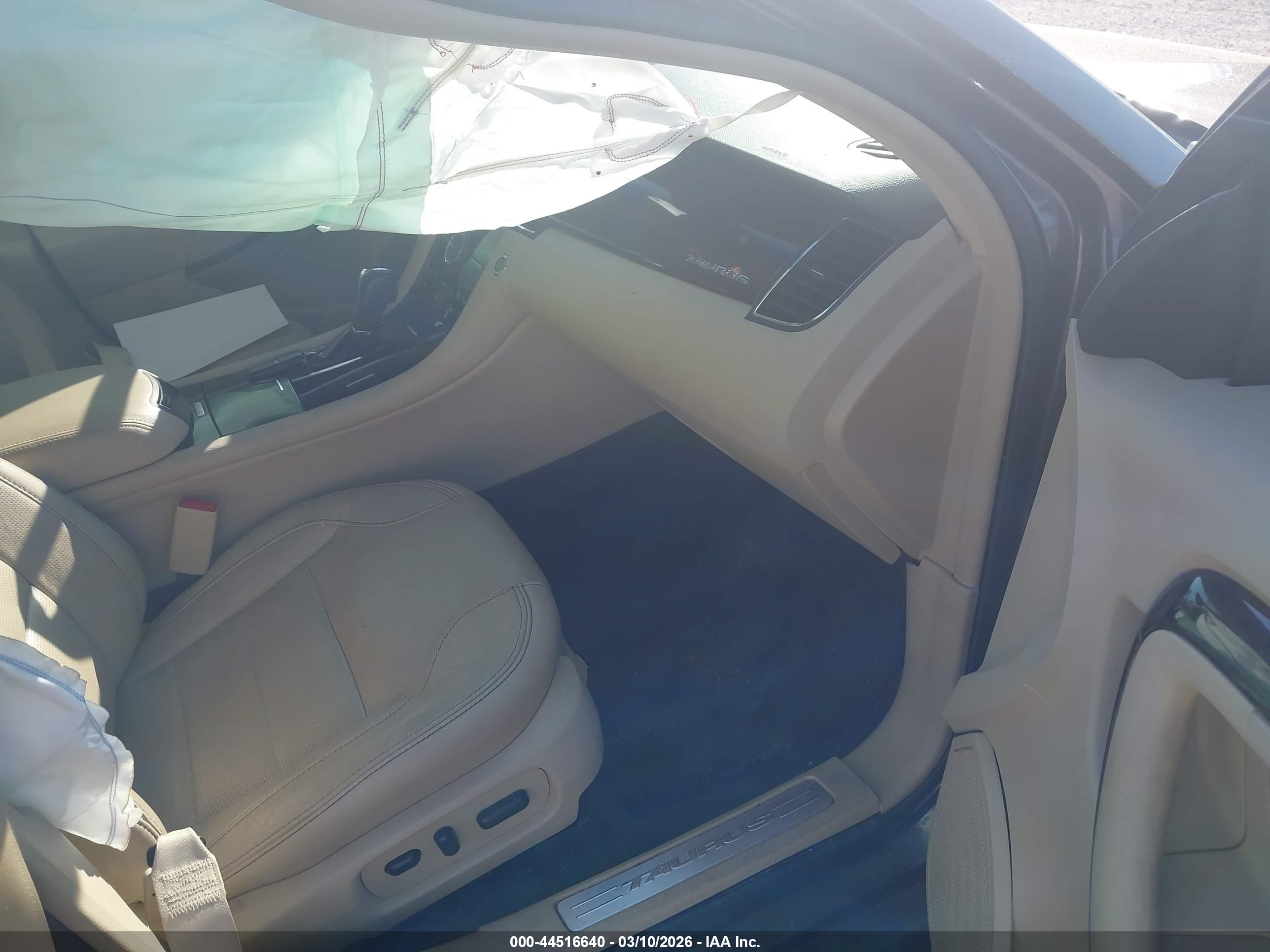 FORD TAURUS image 5
