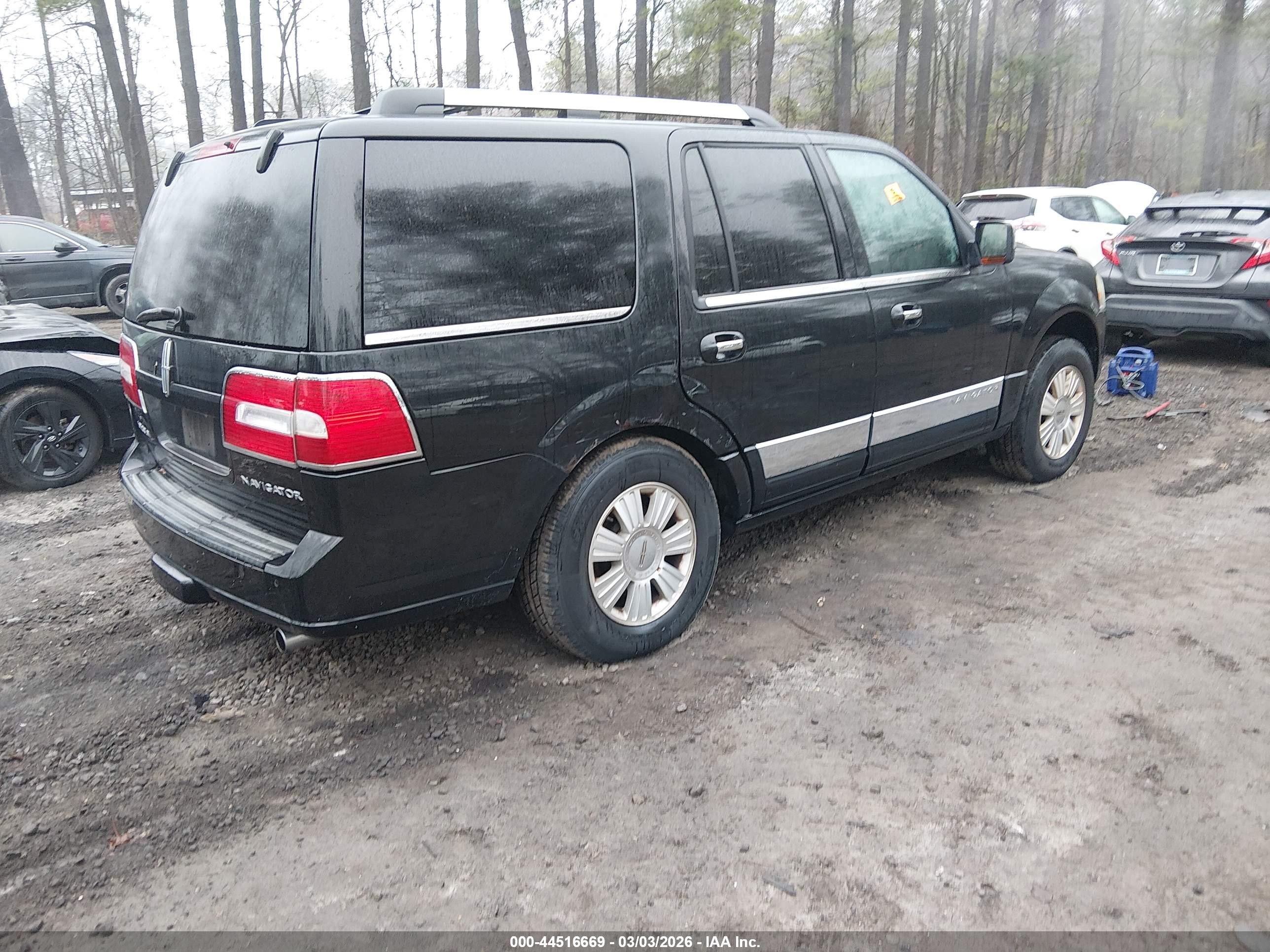 LINCOLN NAVIGATOR image 4
