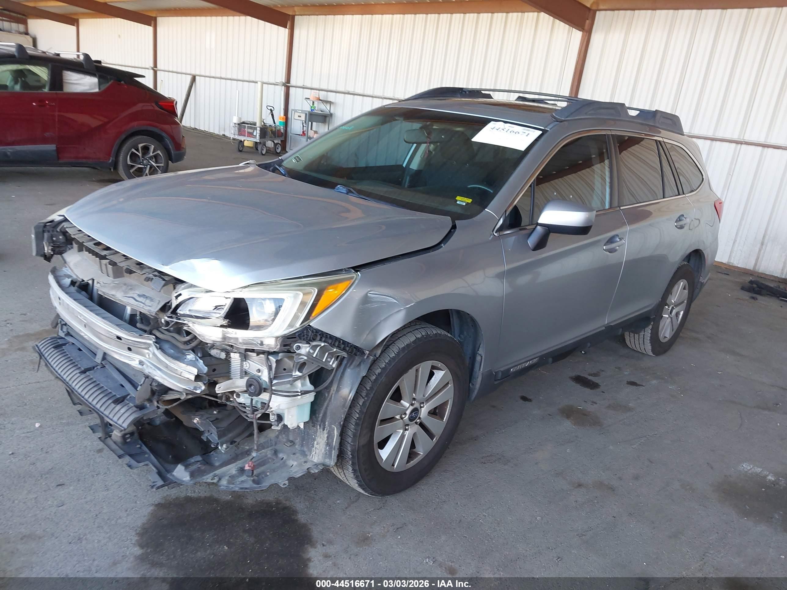 SUBARU OUTBACK image 2