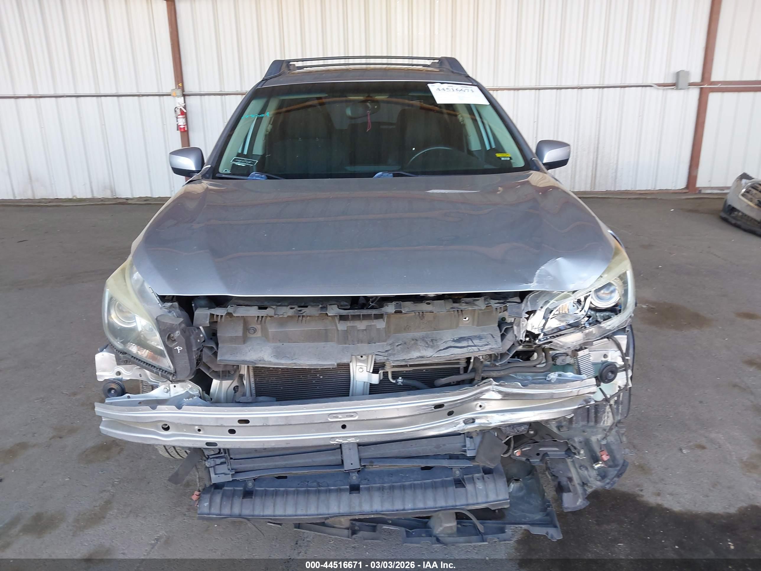SUBARU OUTBACK image 6