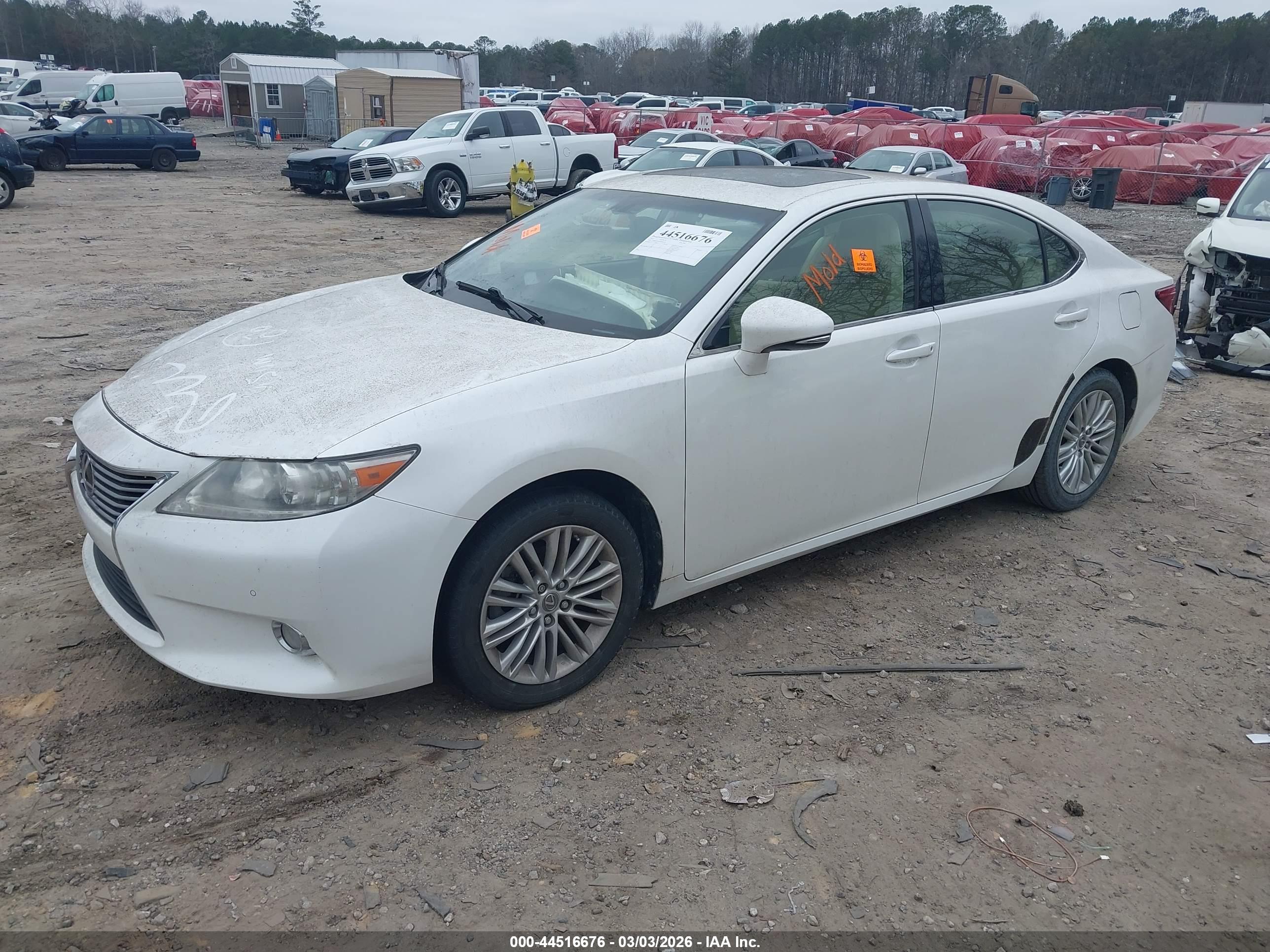 LEXUS ES image 2