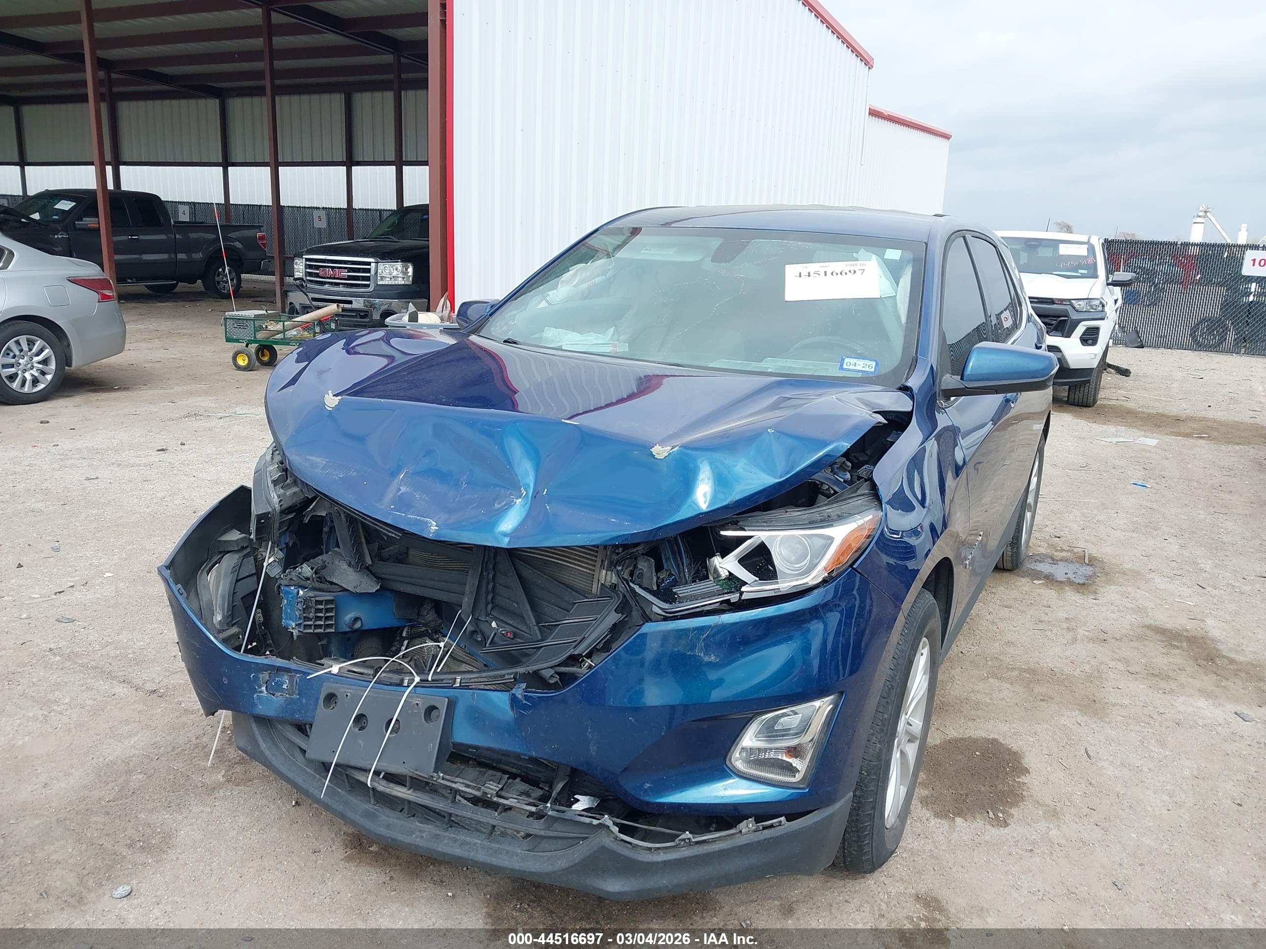 CHEVROLET EQUINOX image 2