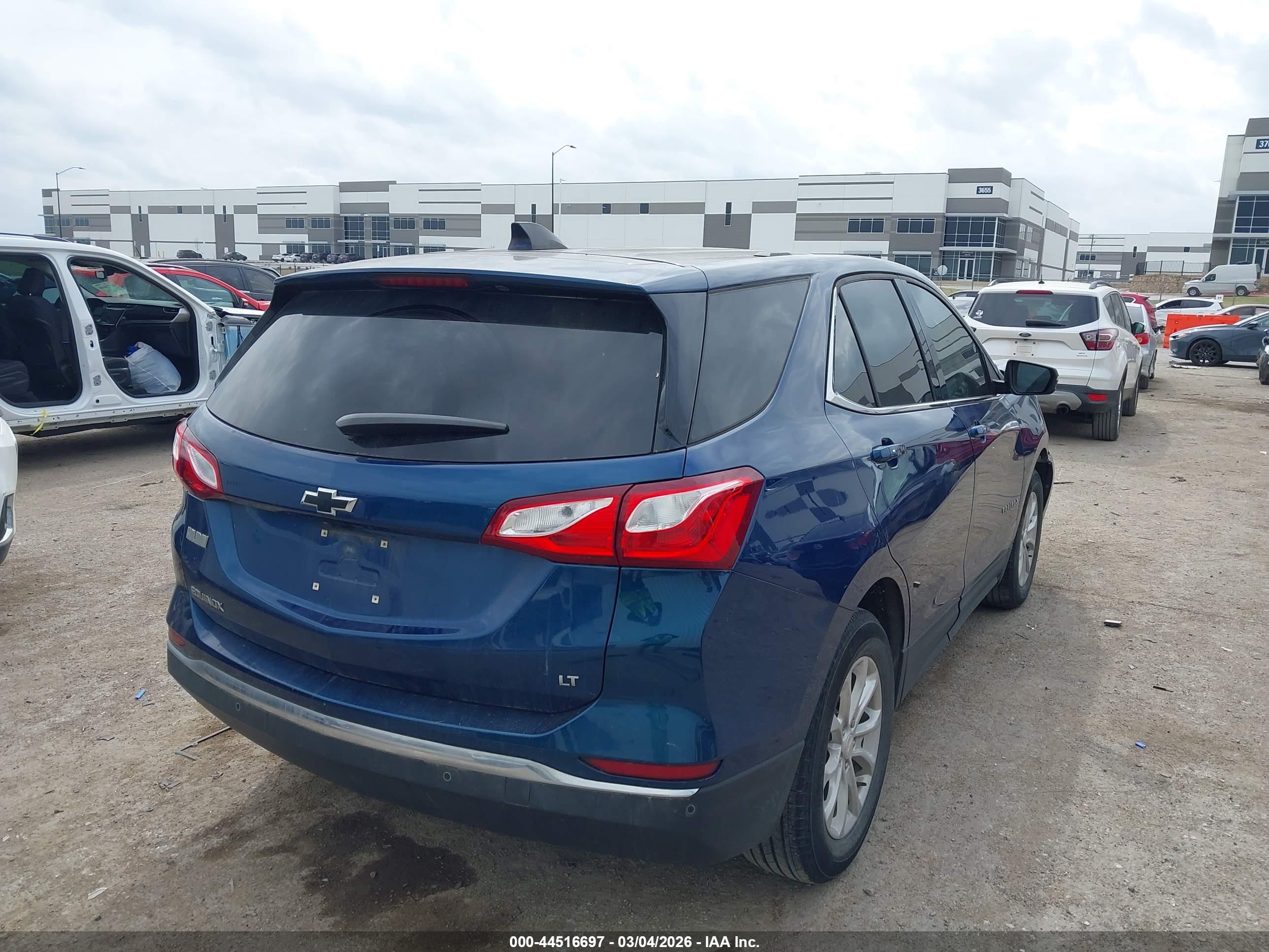 CHEVROLET EQUINOX image 4