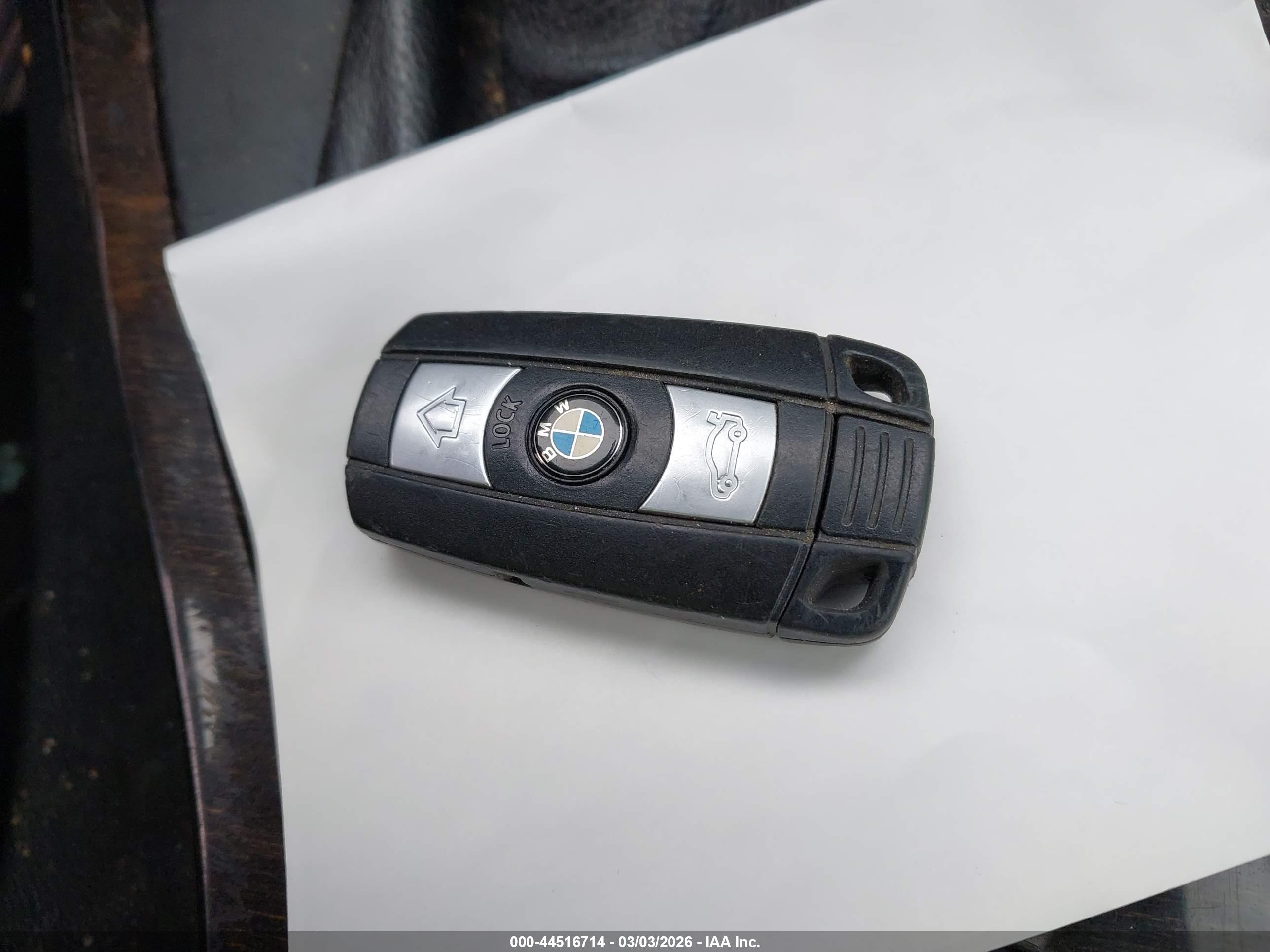 BMW 328I image 11