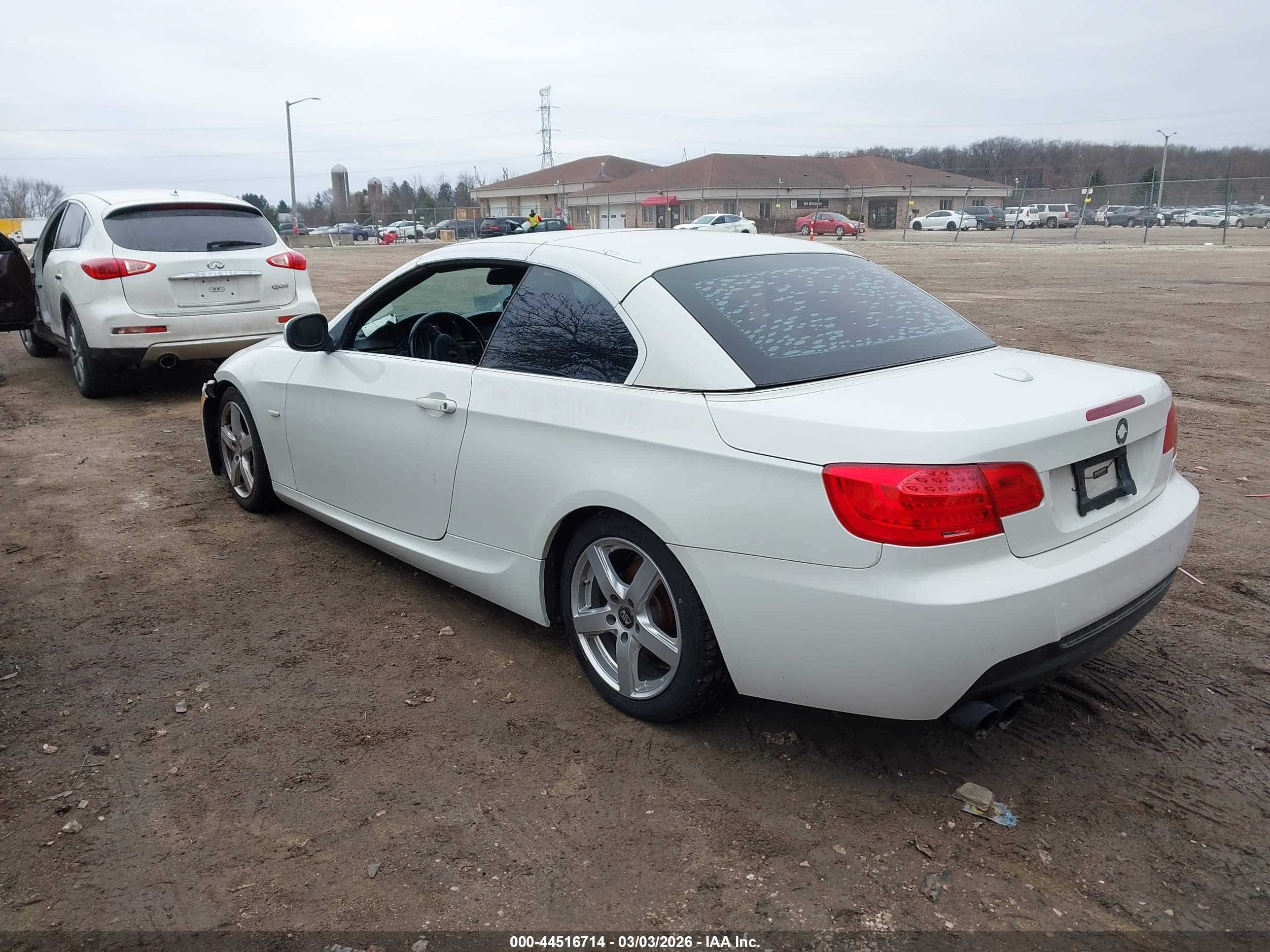 BMW 328I image 3