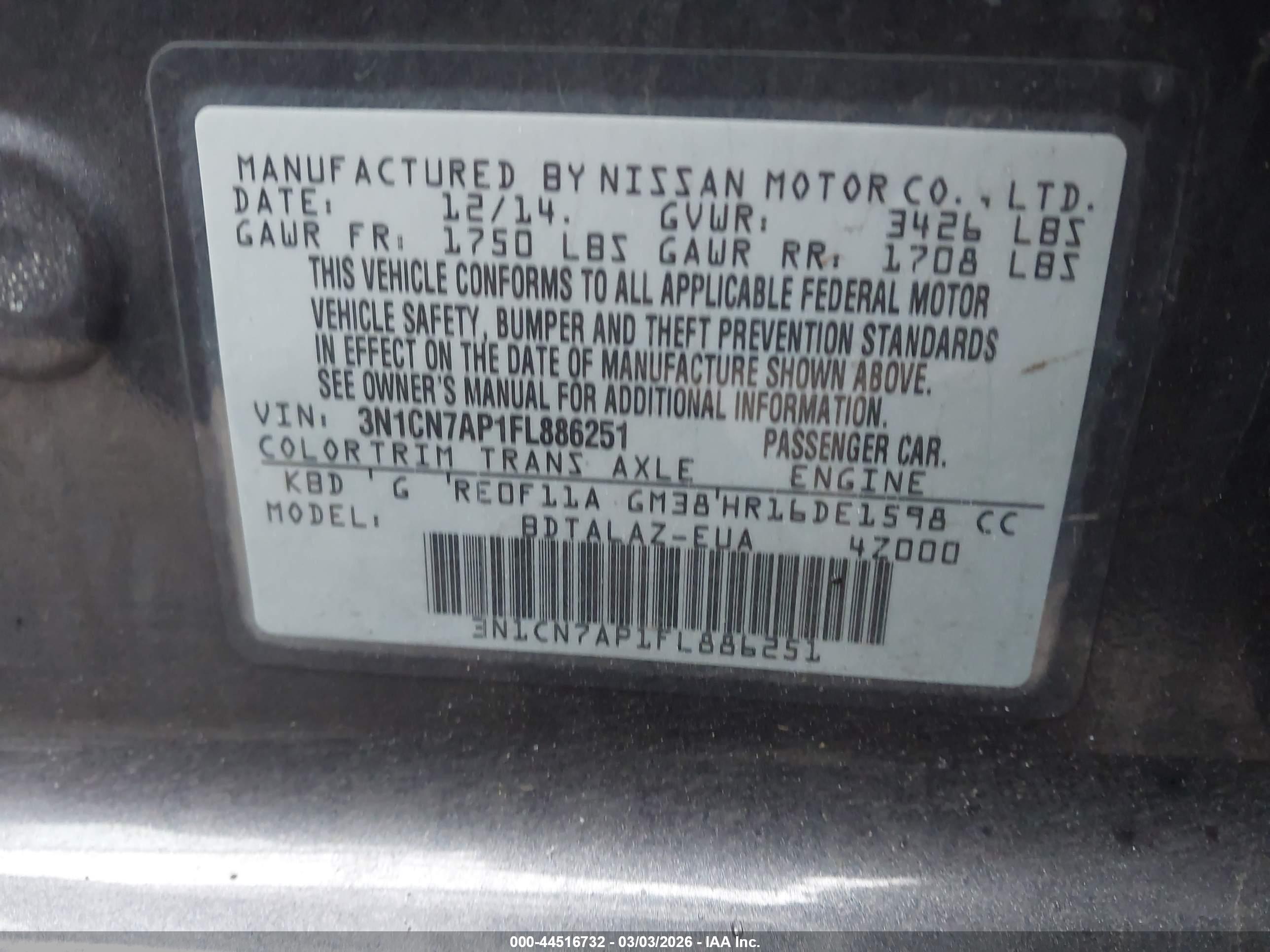 NISSAN VERSA image 9
