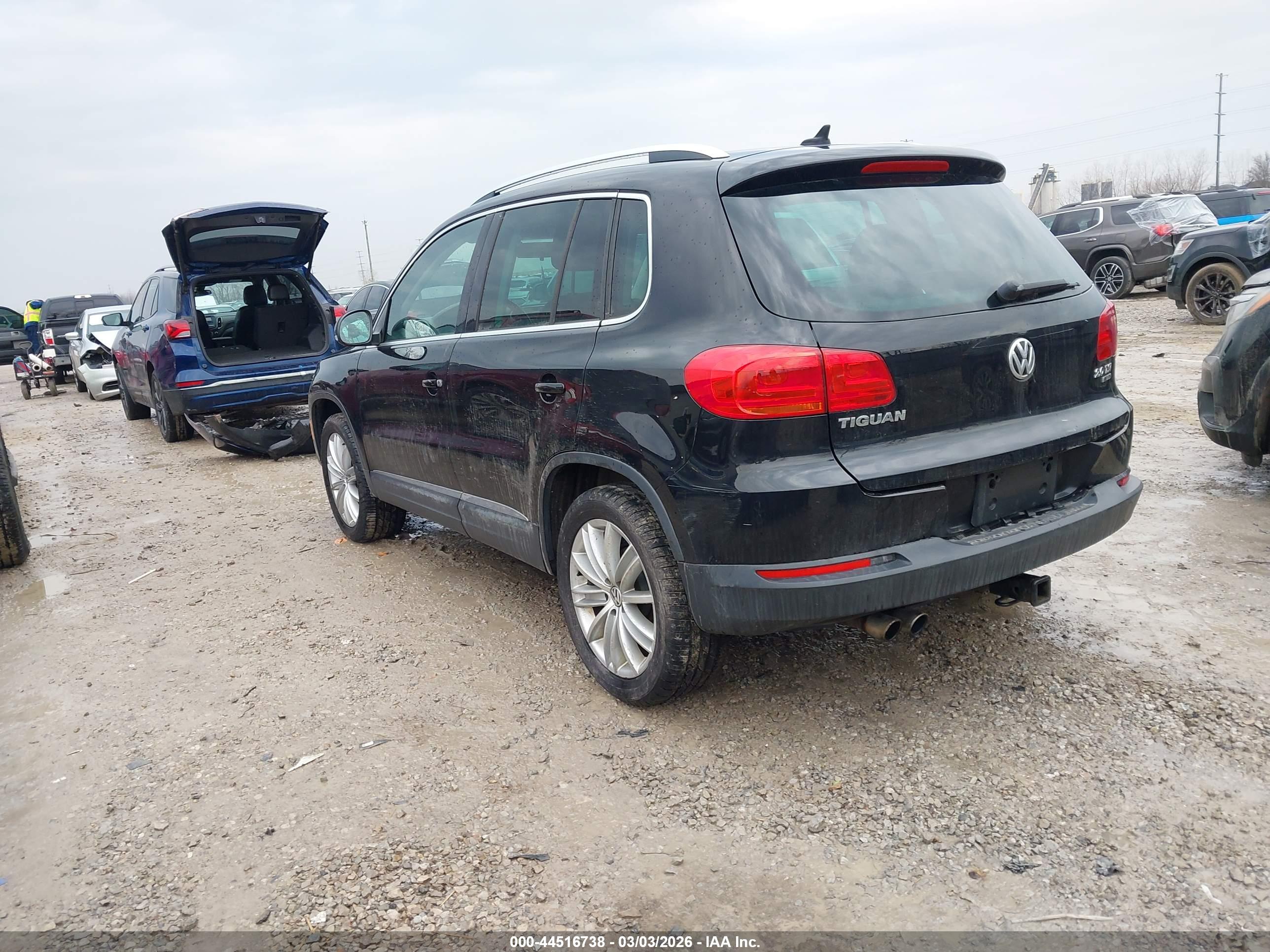 VOLKSWAGEN TIGUAN image 3