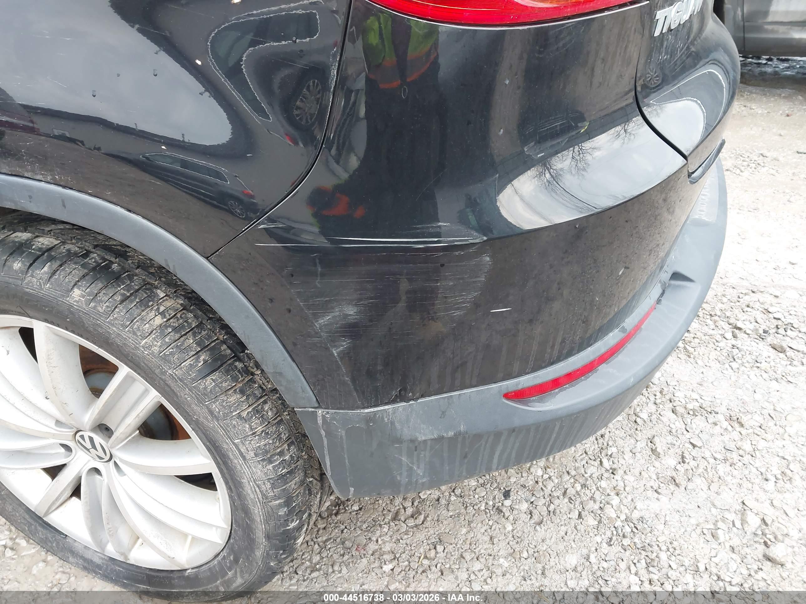 VOLKSWAGEN TIGUAN image 6