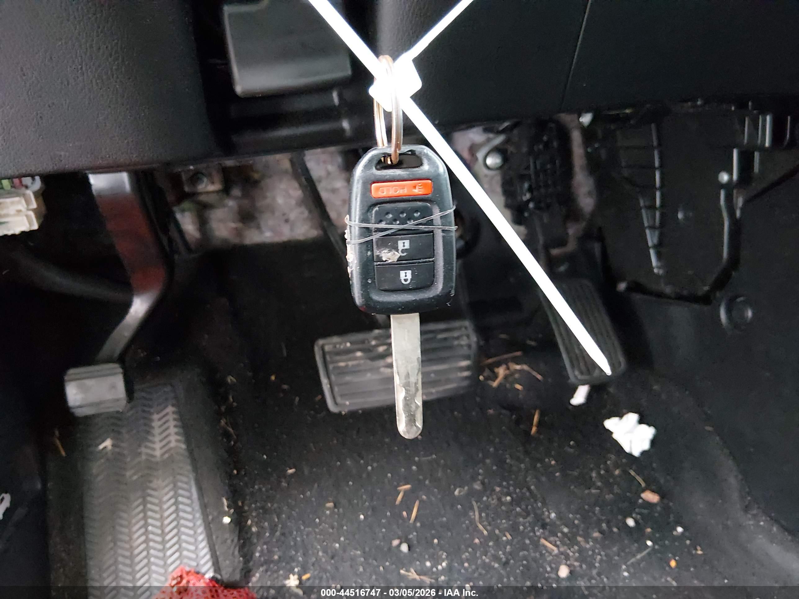 HONDA CR-V image 11