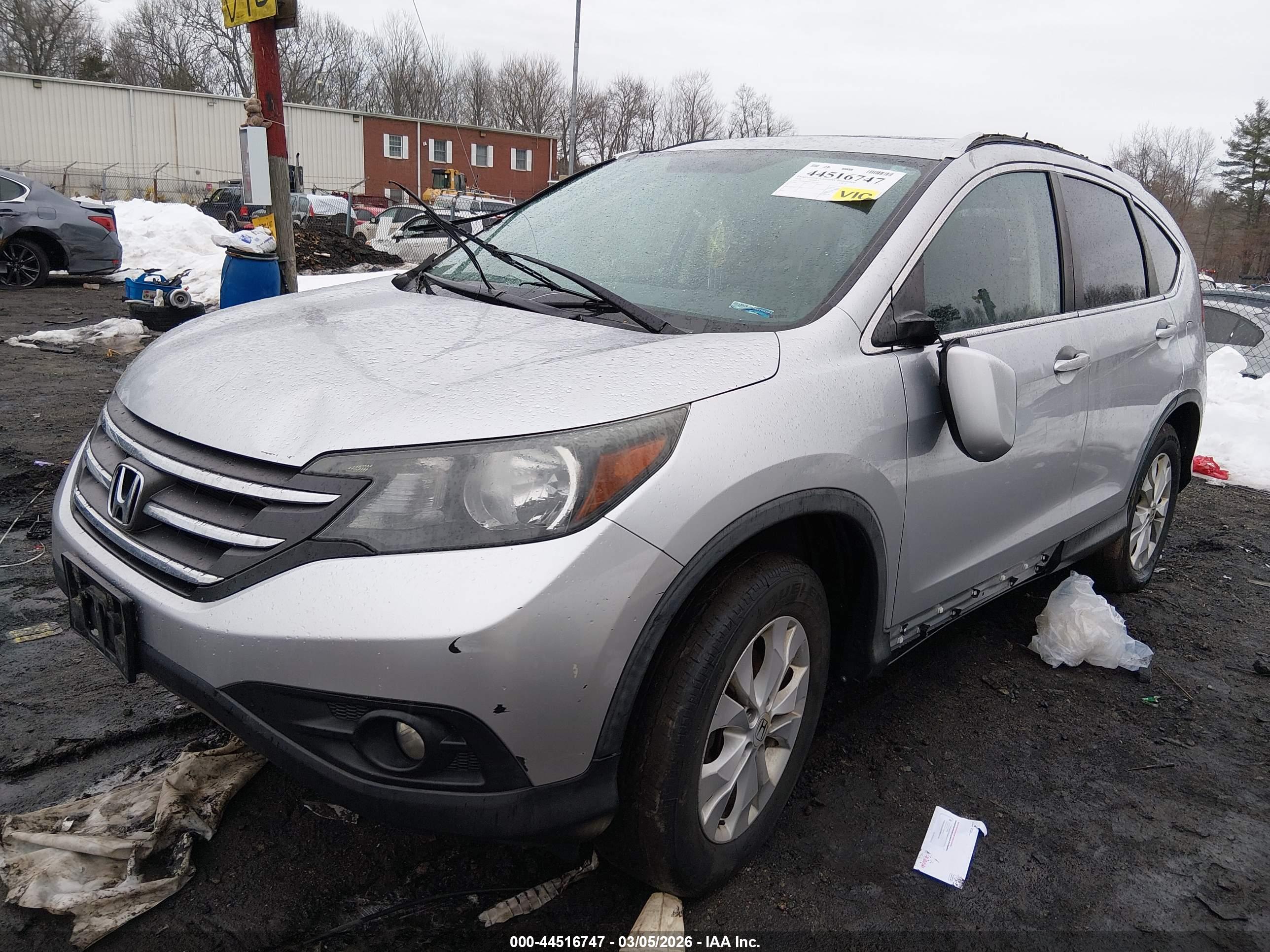 HONDA CR-V image 2