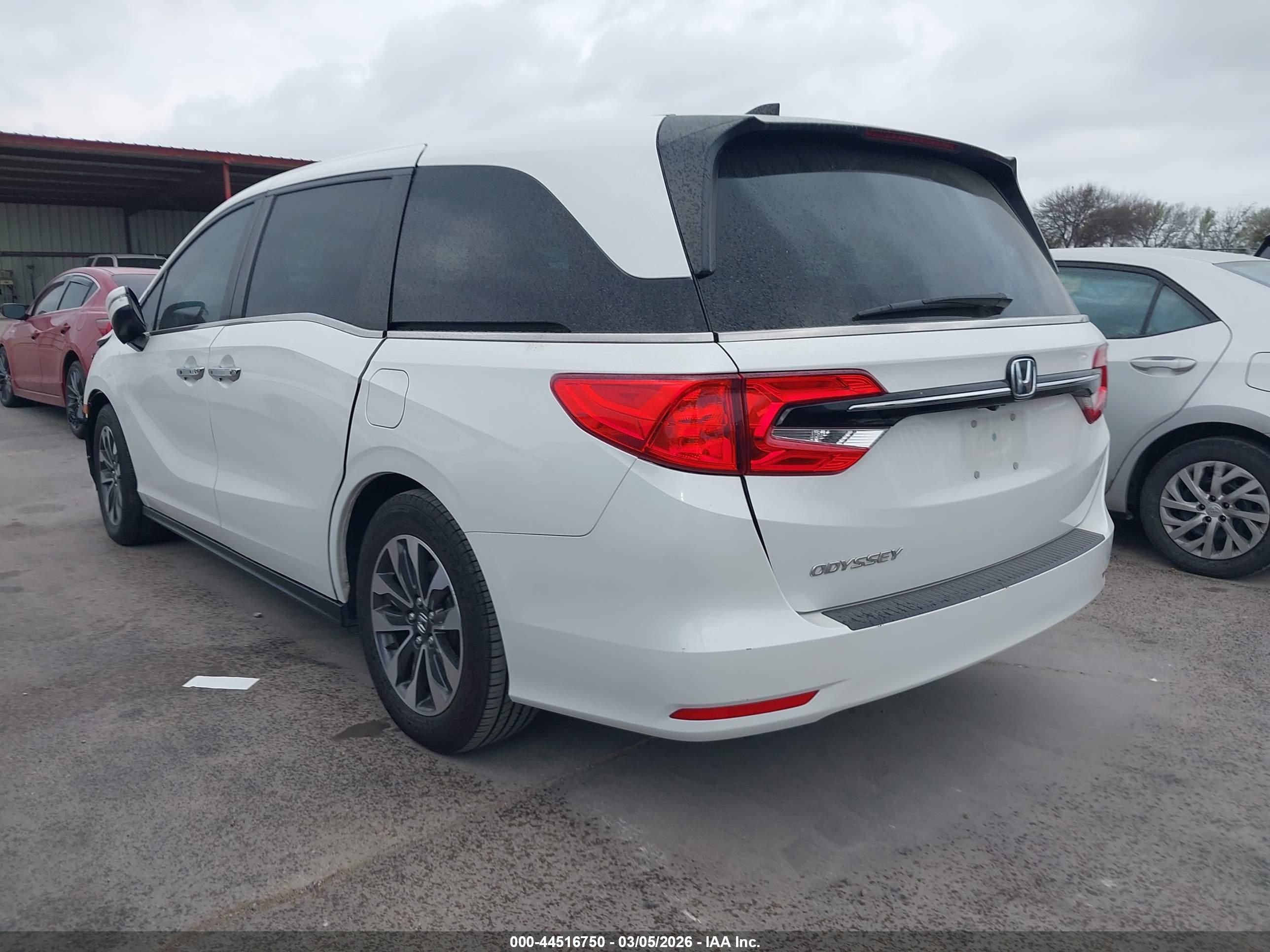 HONDA ODYSSEY image 3
