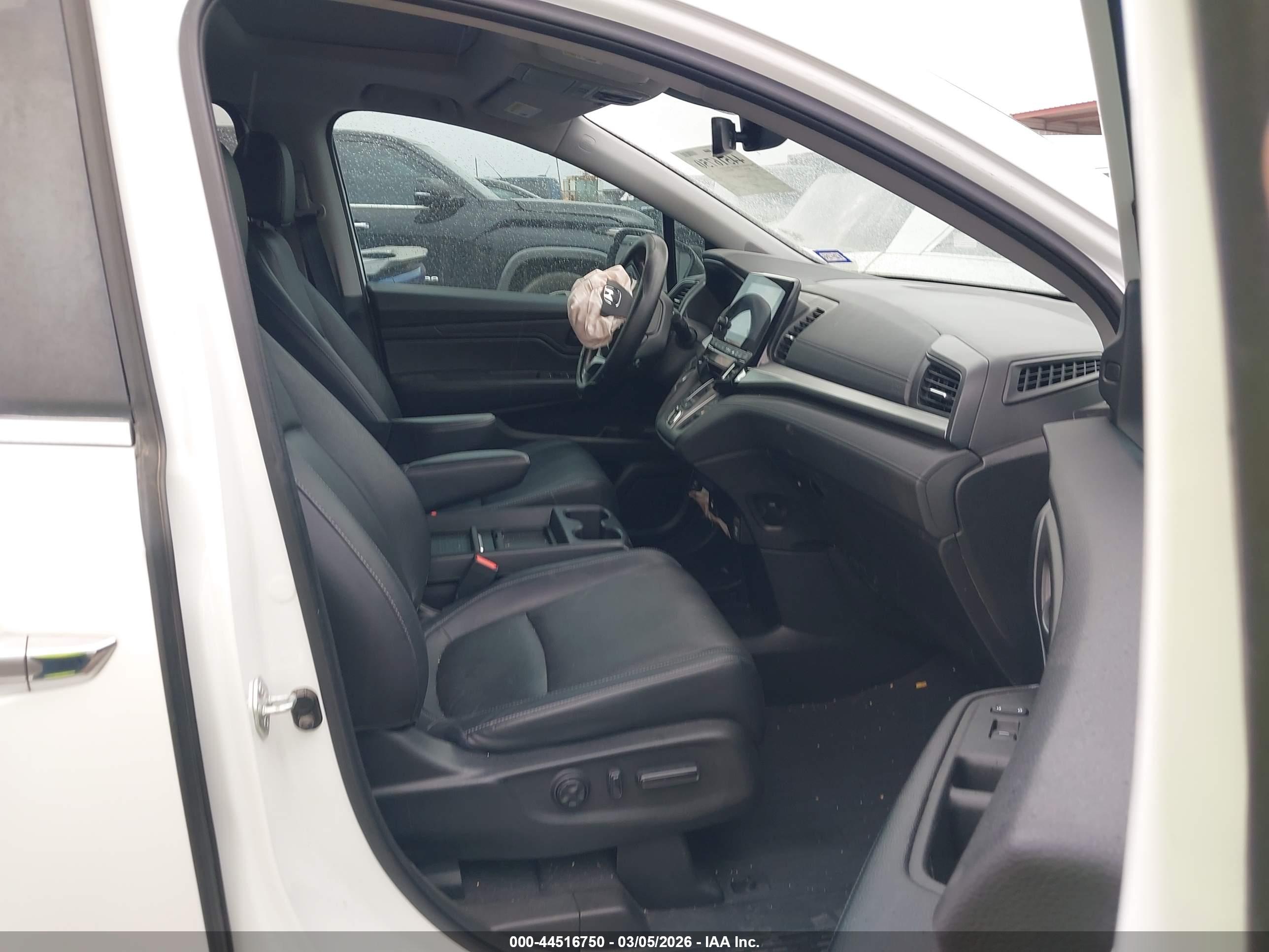 HONDA ODYSSEY image 5