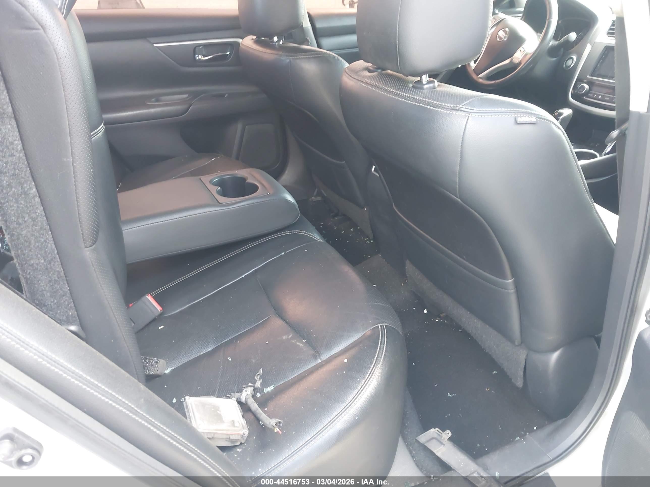 NISSAN ALTIMA image 8