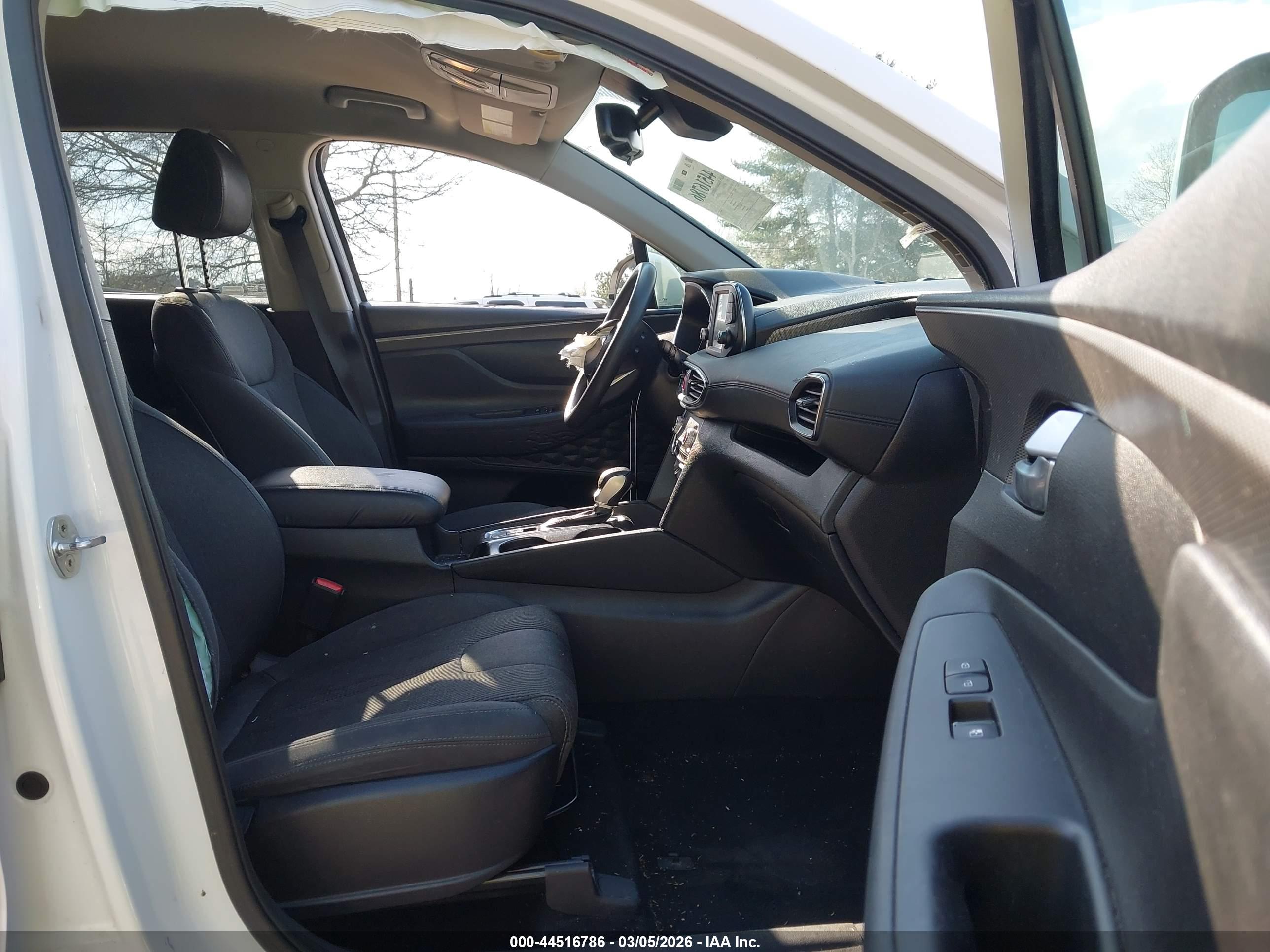 HYUNDAI SANTA image 5