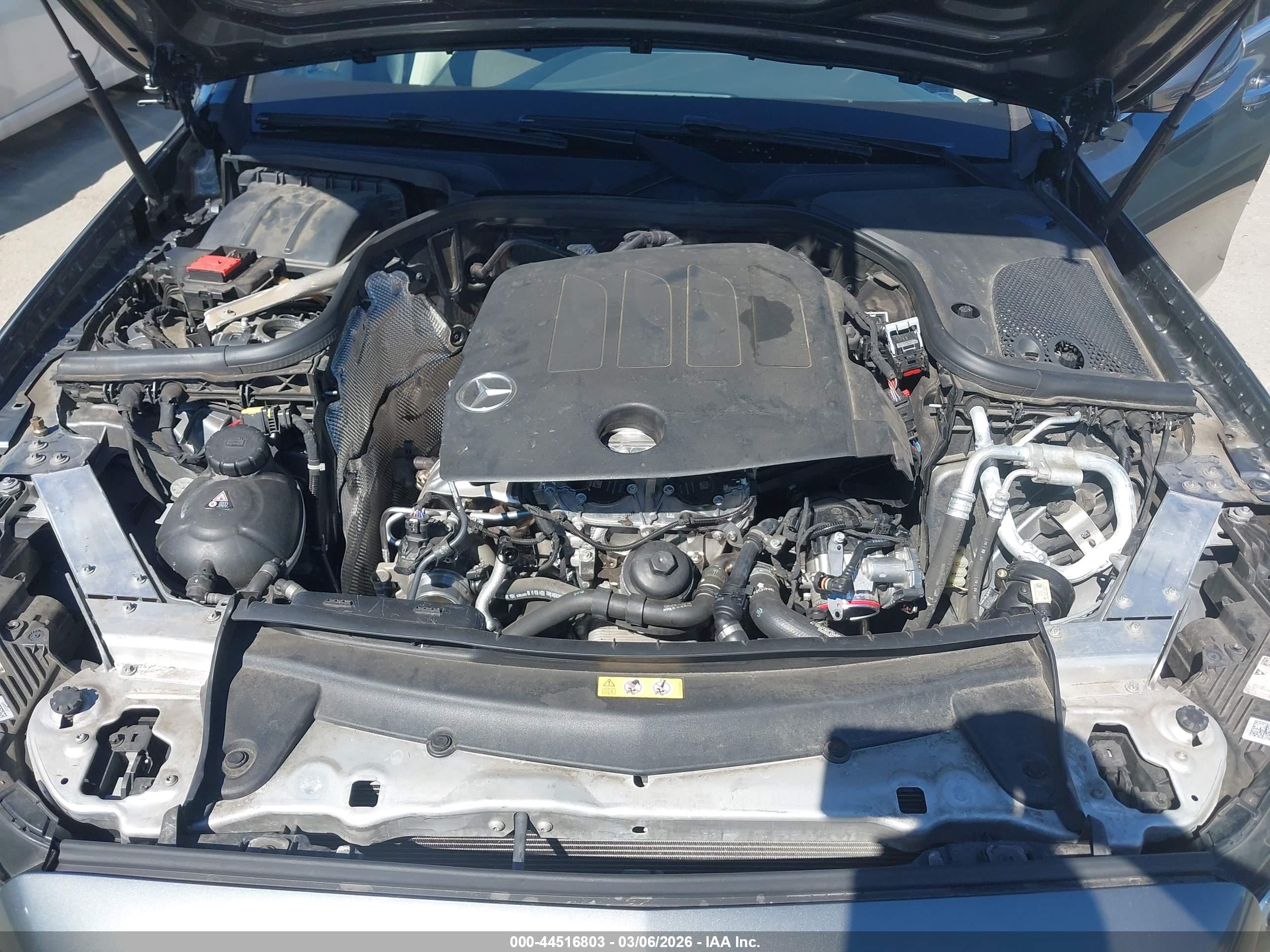 MERCEDES-BENZ E image 10