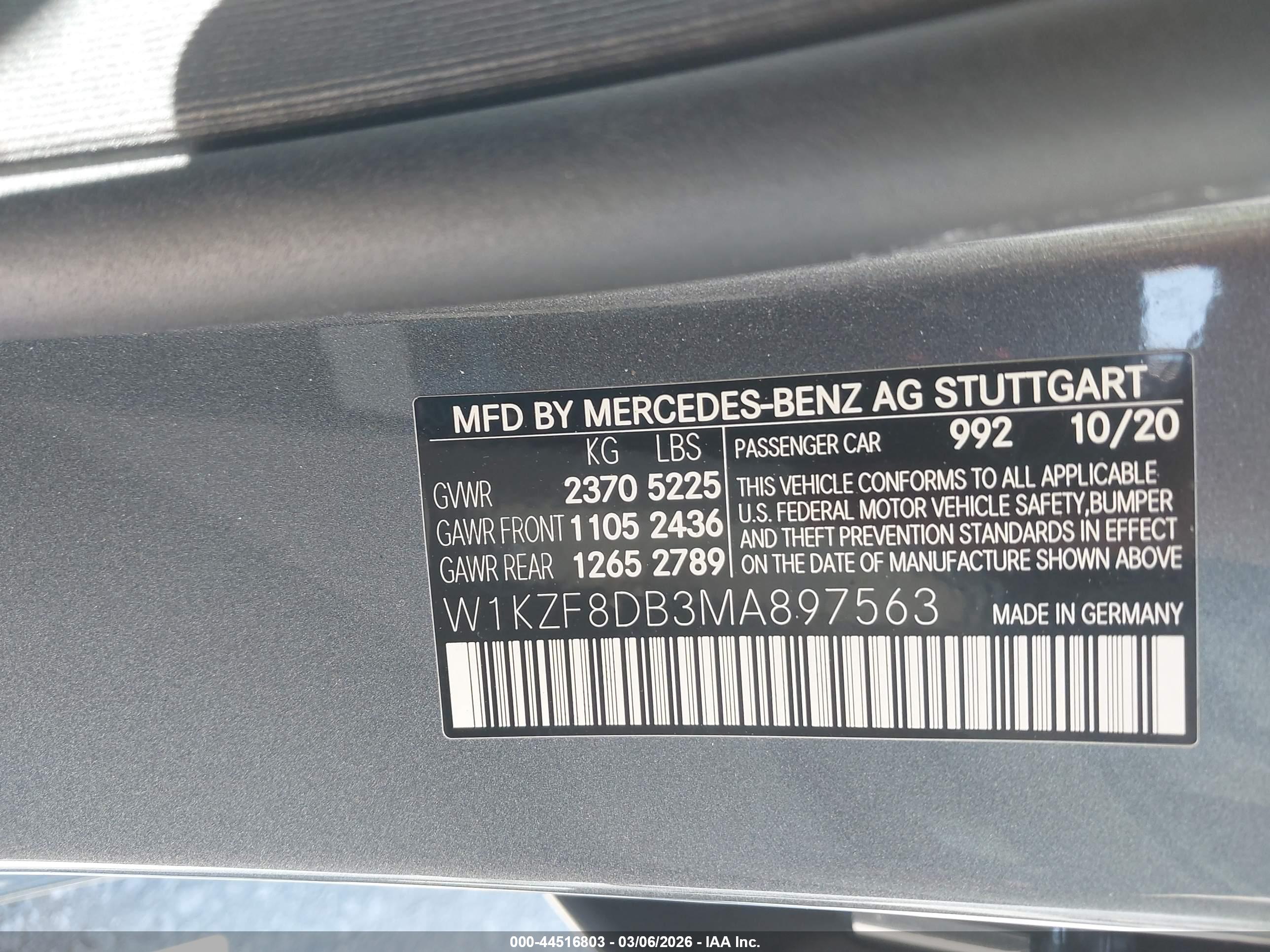 MERCEDES-BENZ E image 9