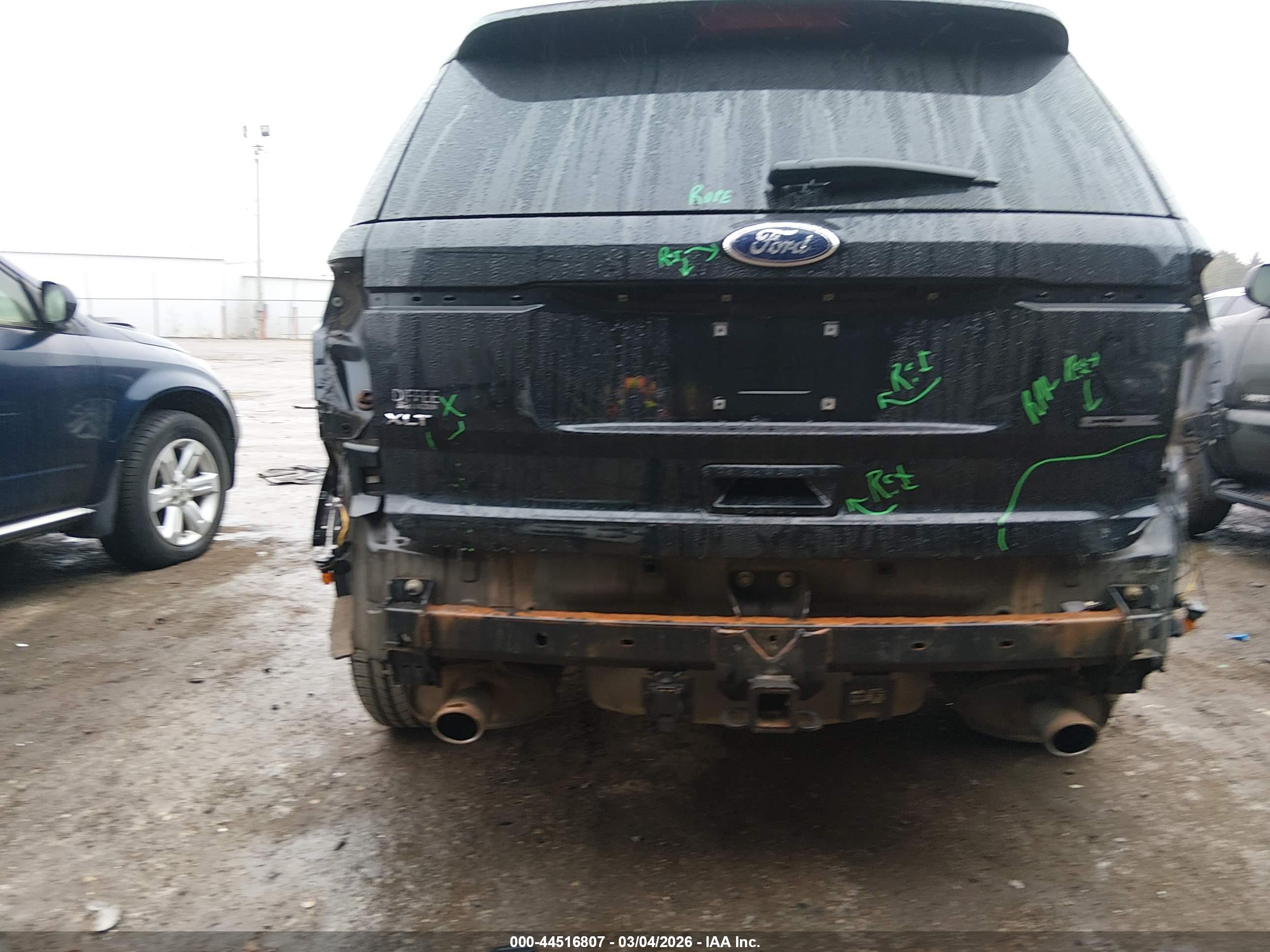 FORD EXPLORER image 6