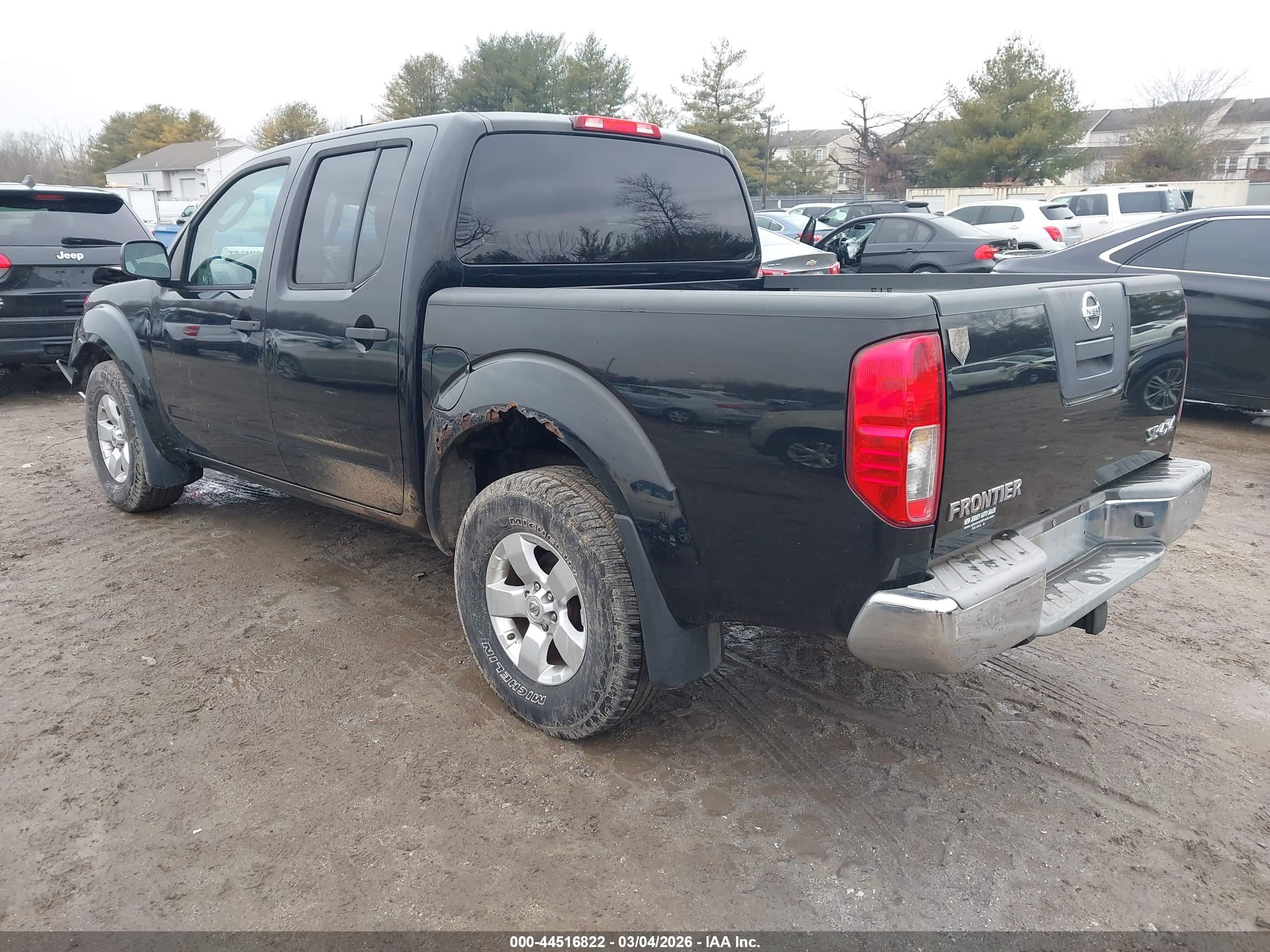 NISSAN FRONTIER image 3