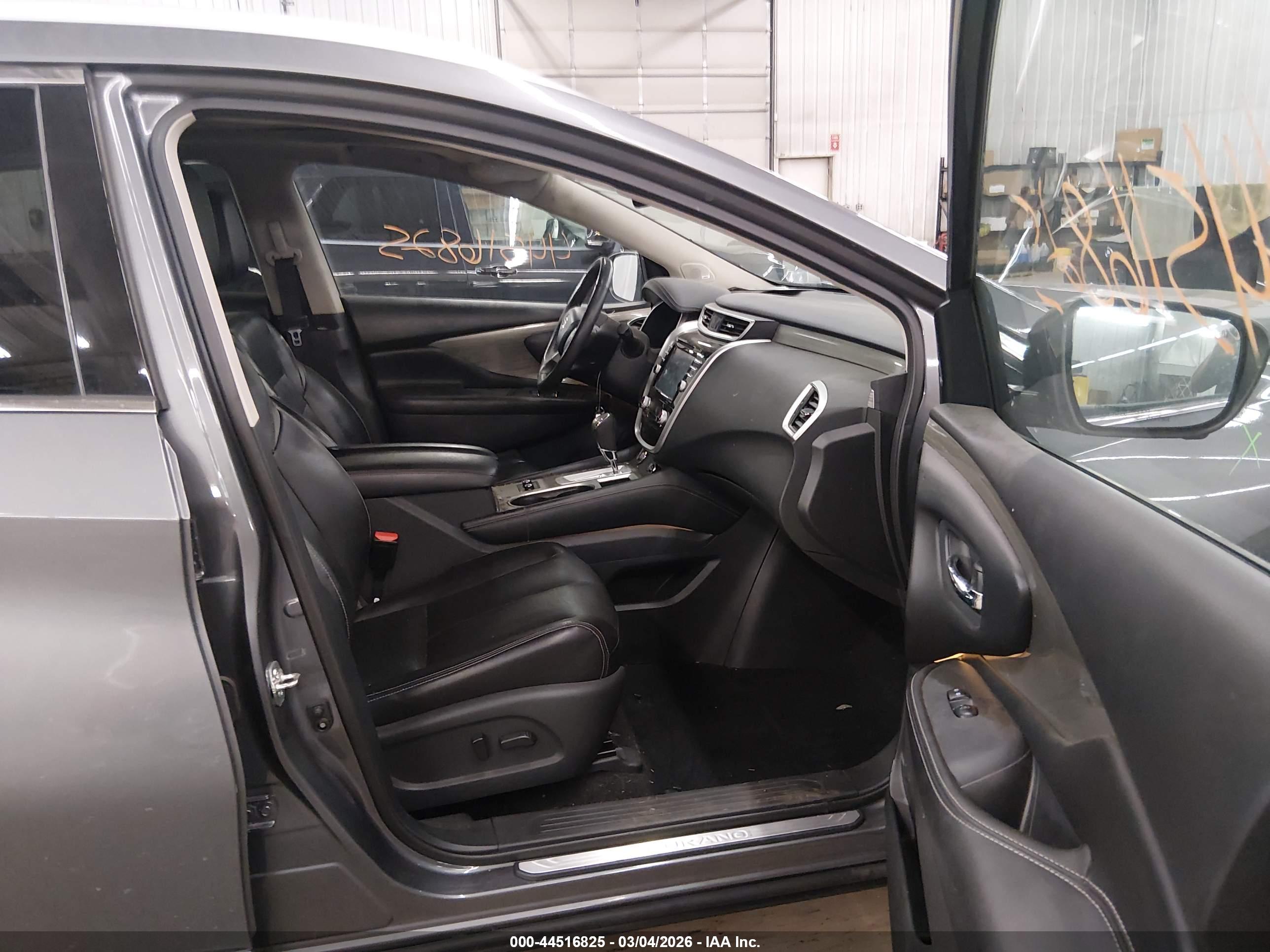 NISSAN MURANO image 5