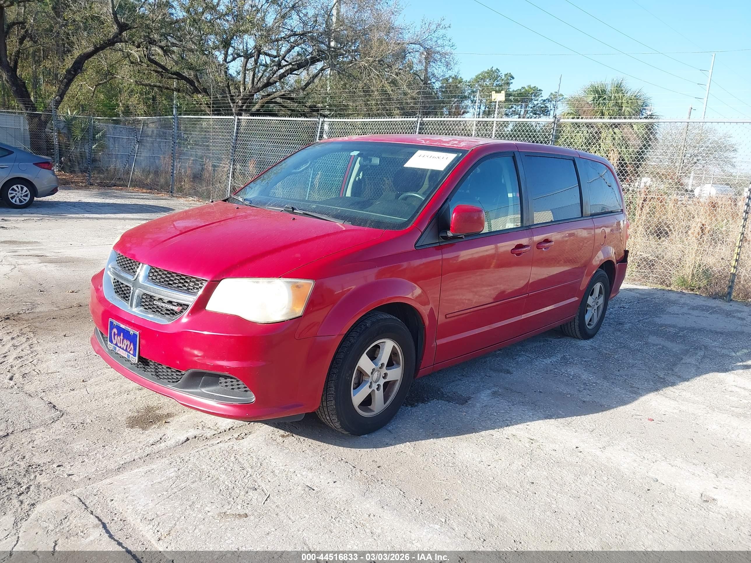DODGE GRAND image 2