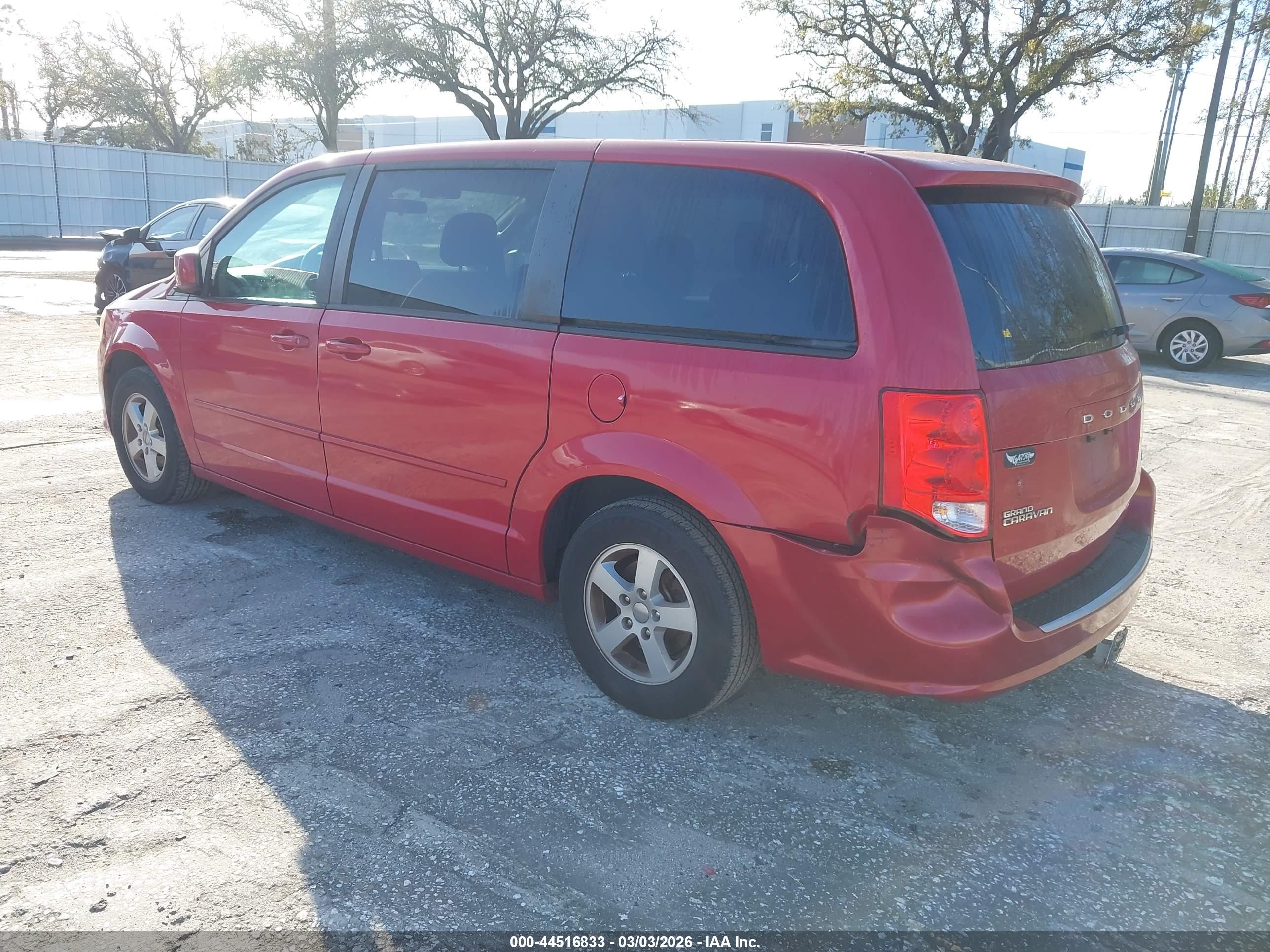 DODGE GRAND image 3