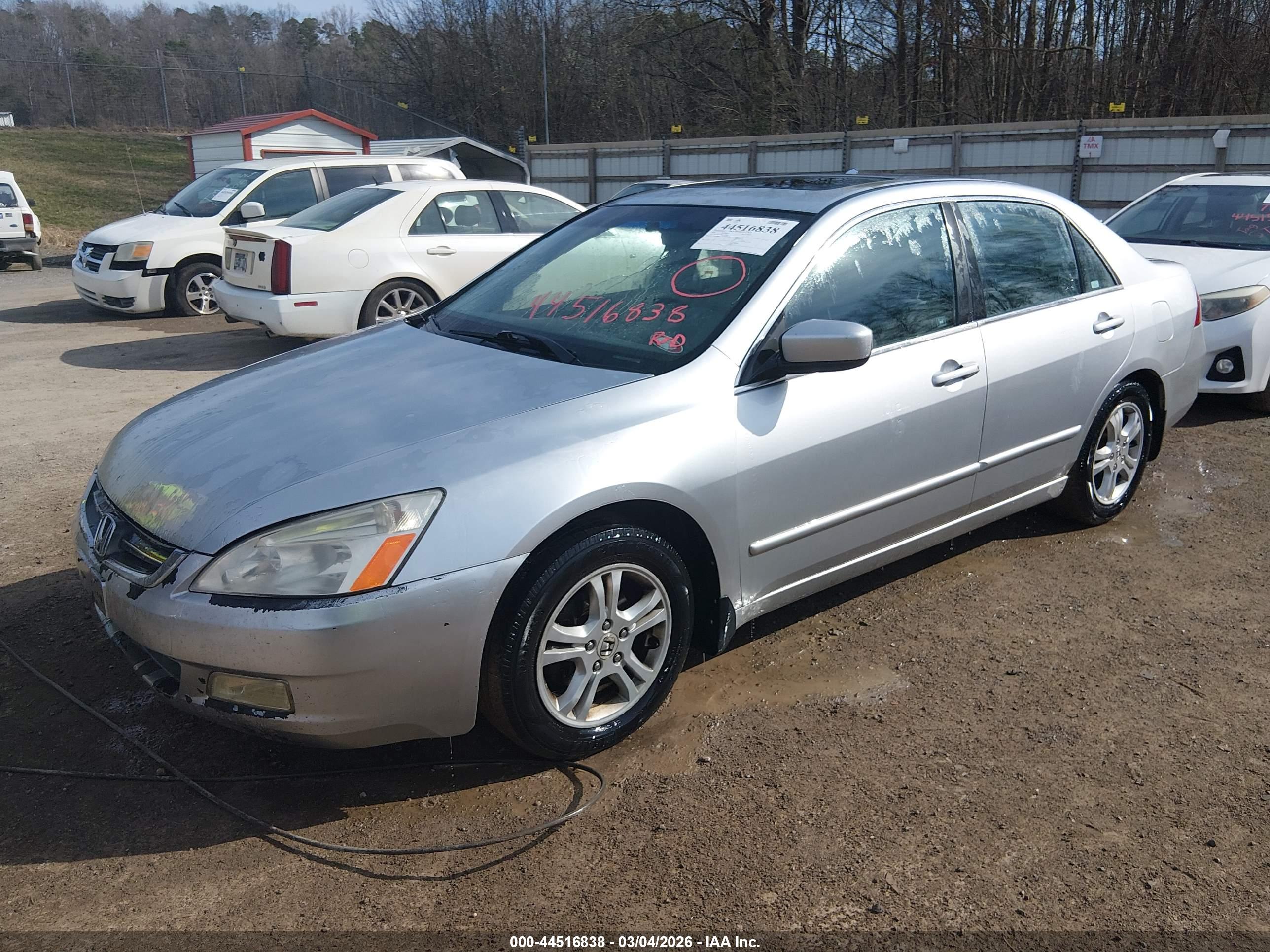 HONDA ACCORD image 2
