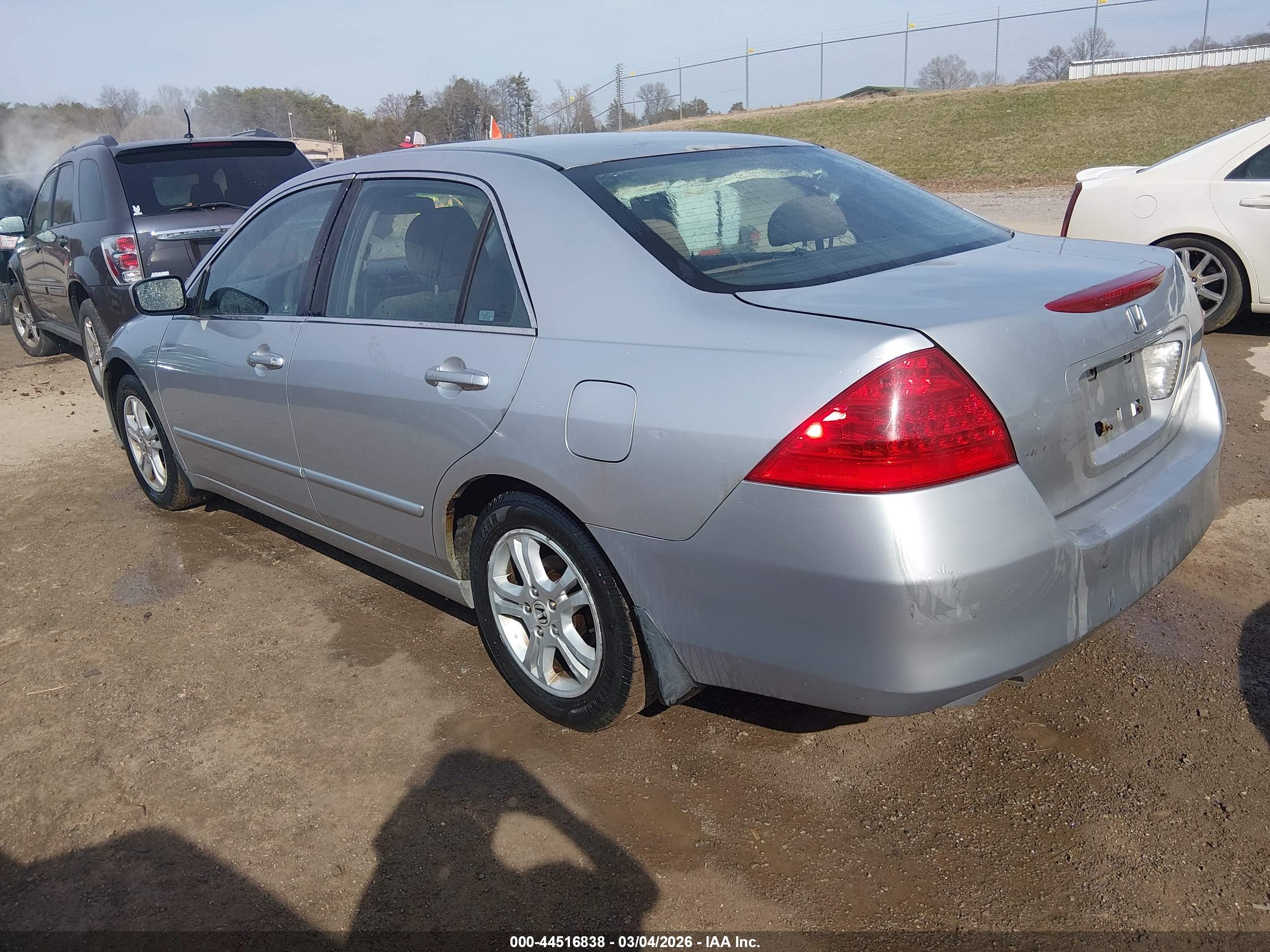 HONDA ACCORD image 3
