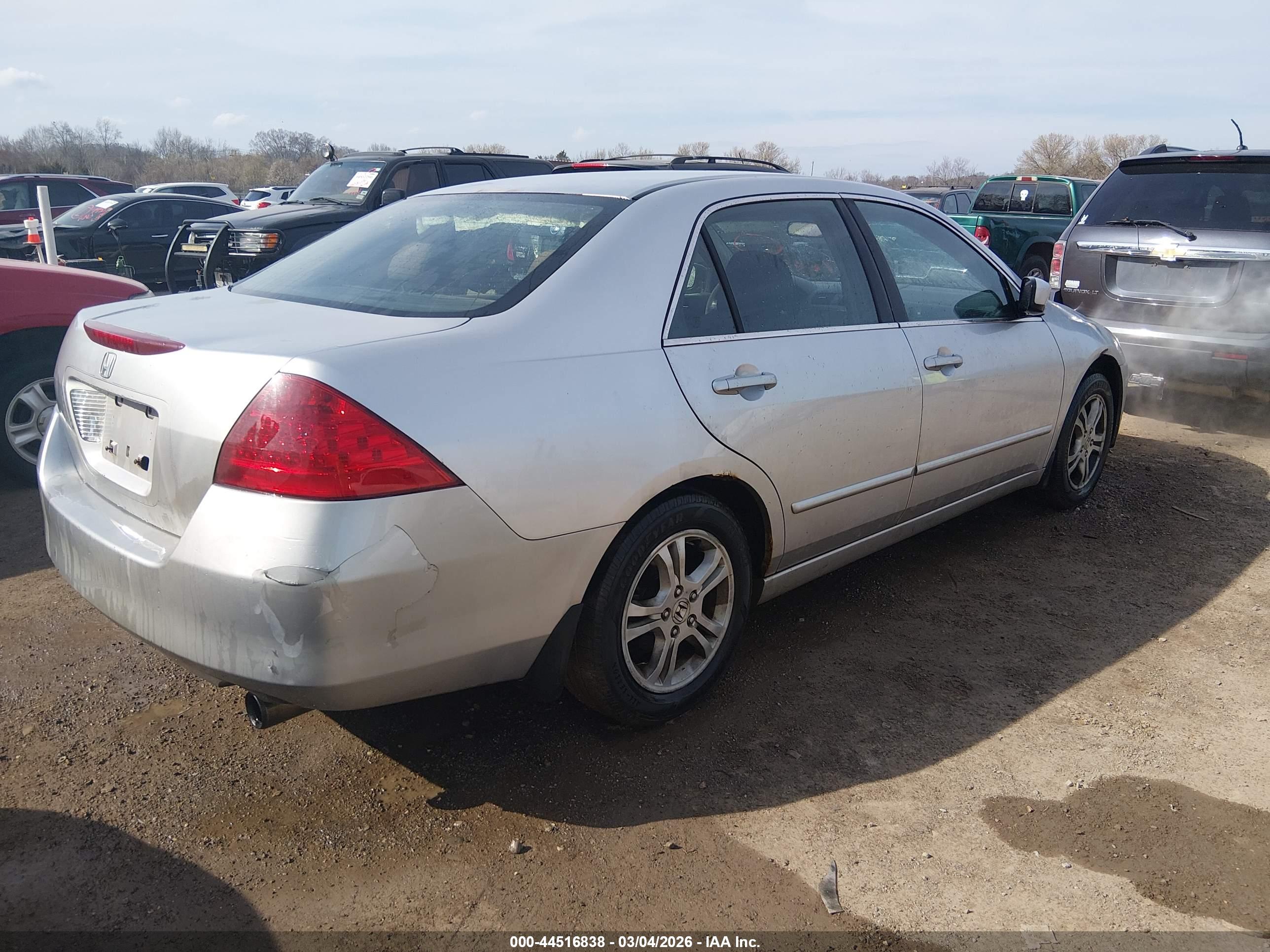 HONDA ACCORD image 4