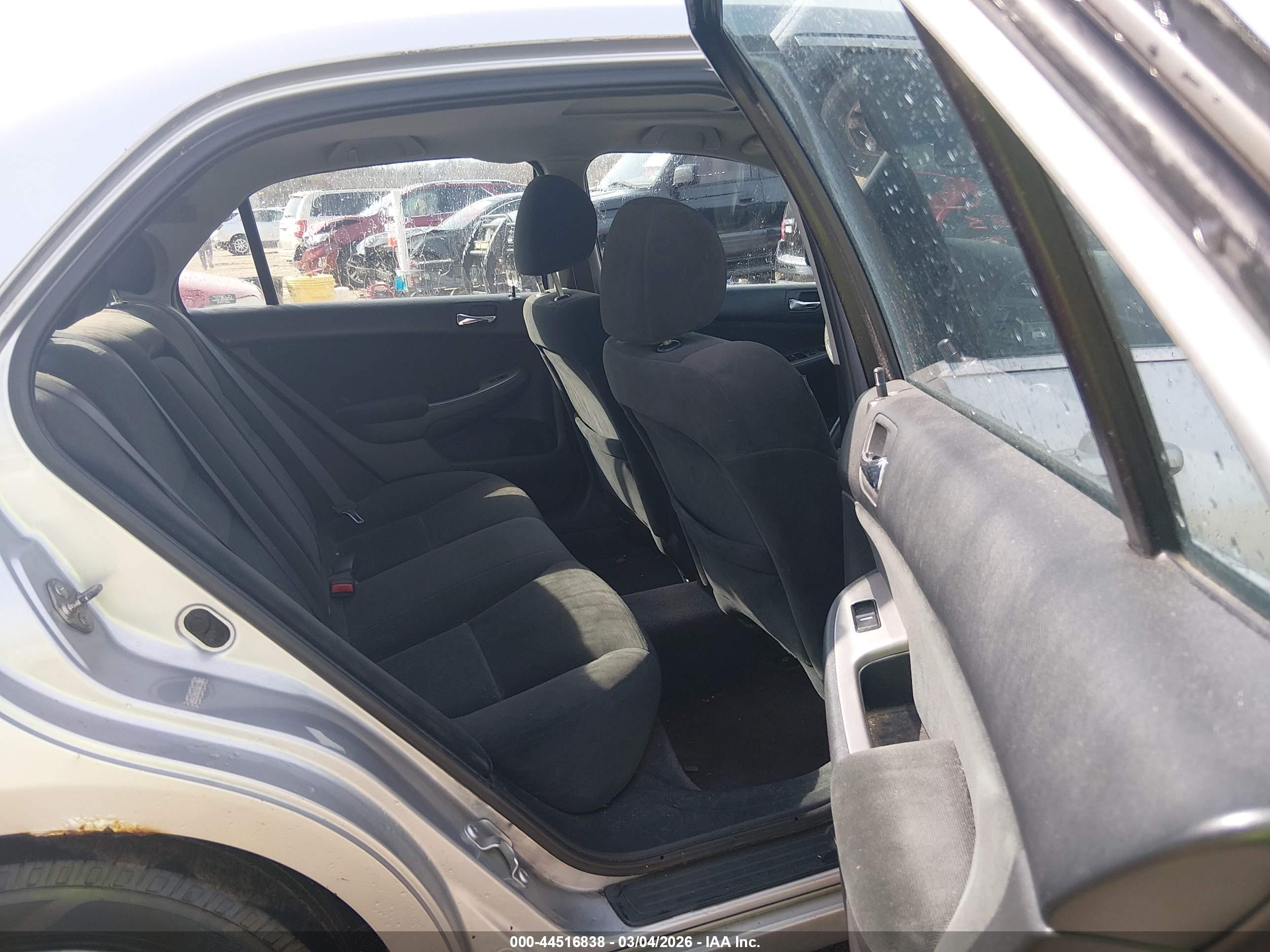 HONDA ACCORD image 8