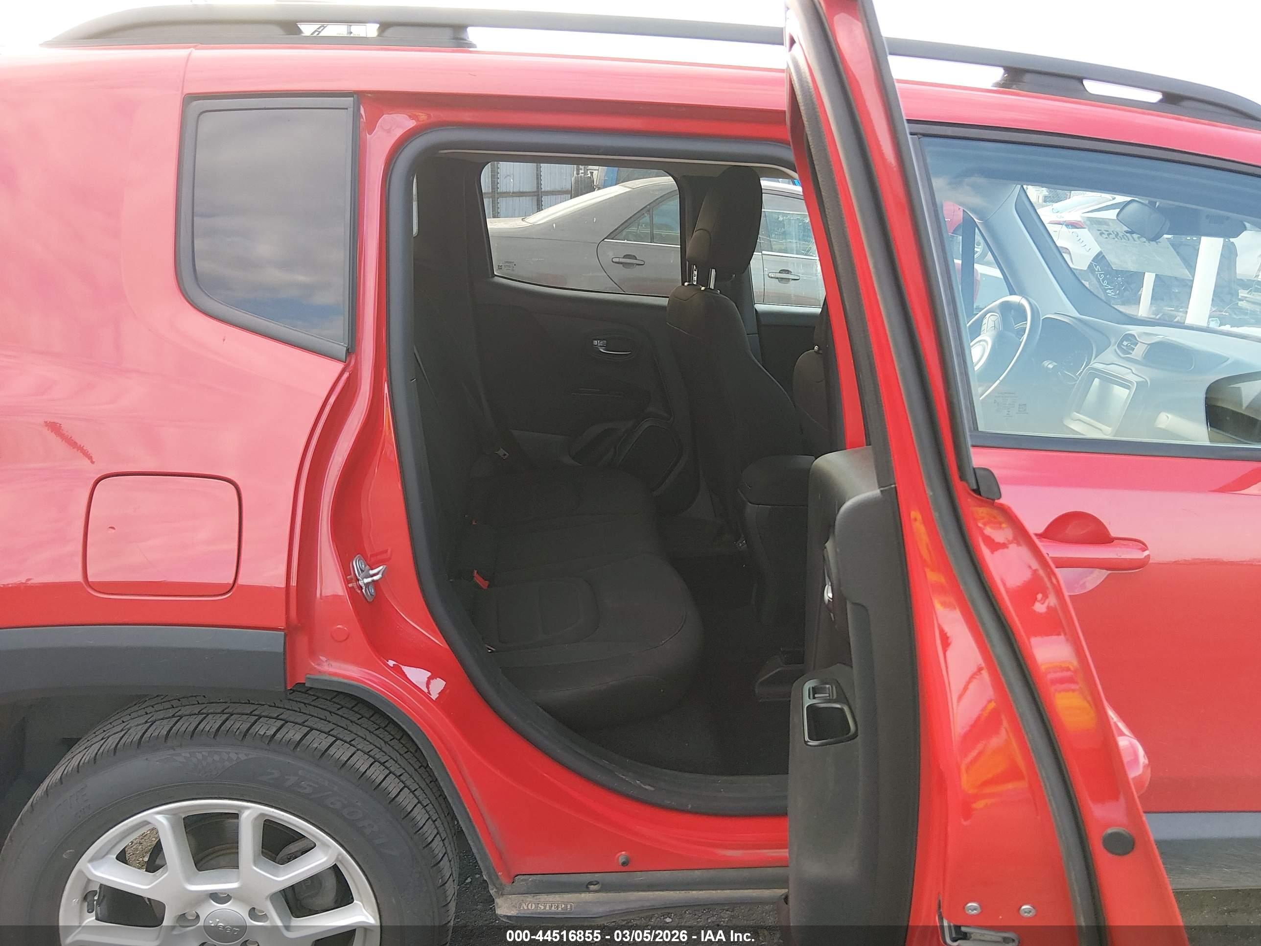 JEEP RENEGADE image 8